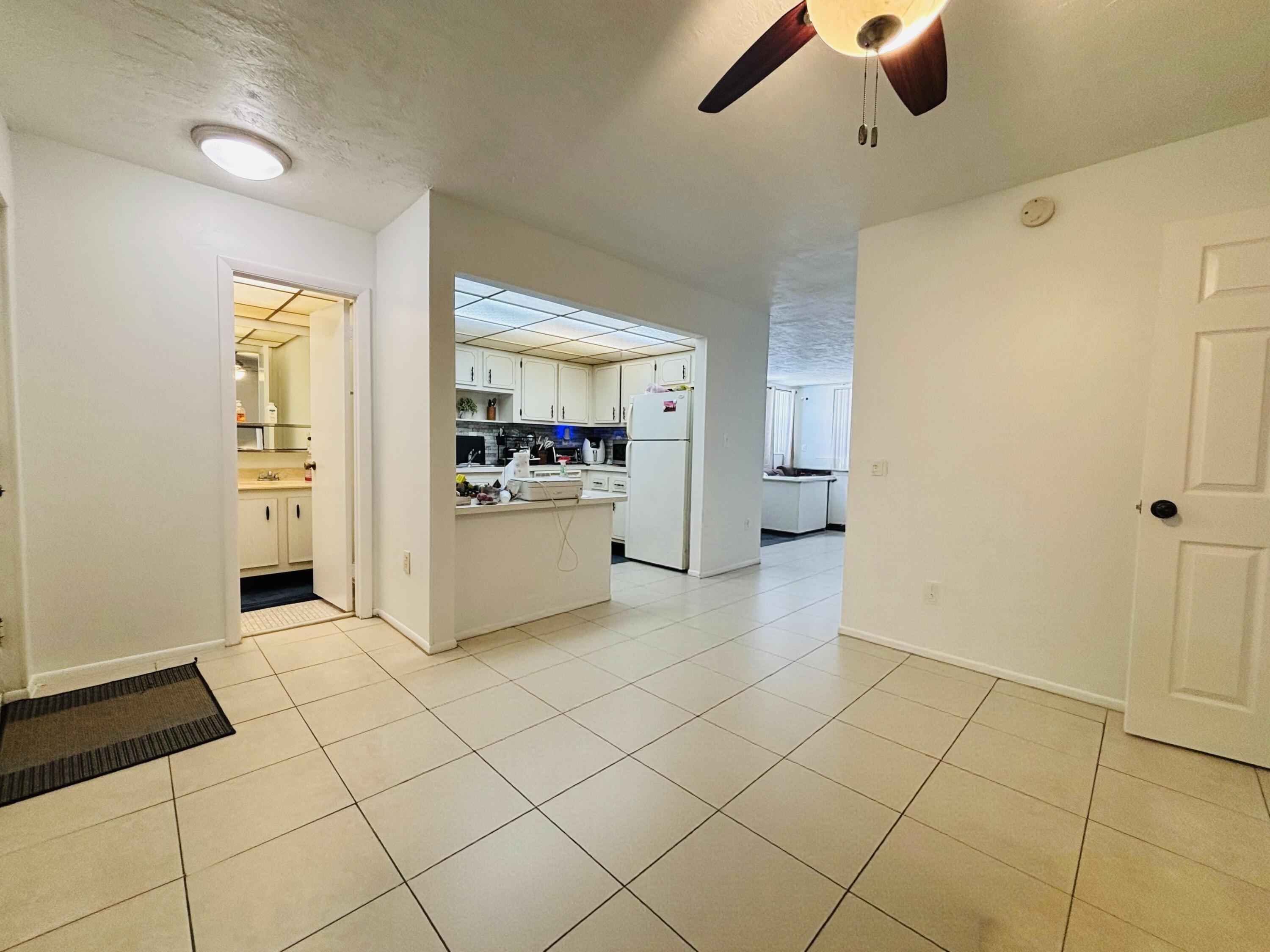 7300 NW 17th Street 202, Plantation, FL 33313, Plantation - Photo 4