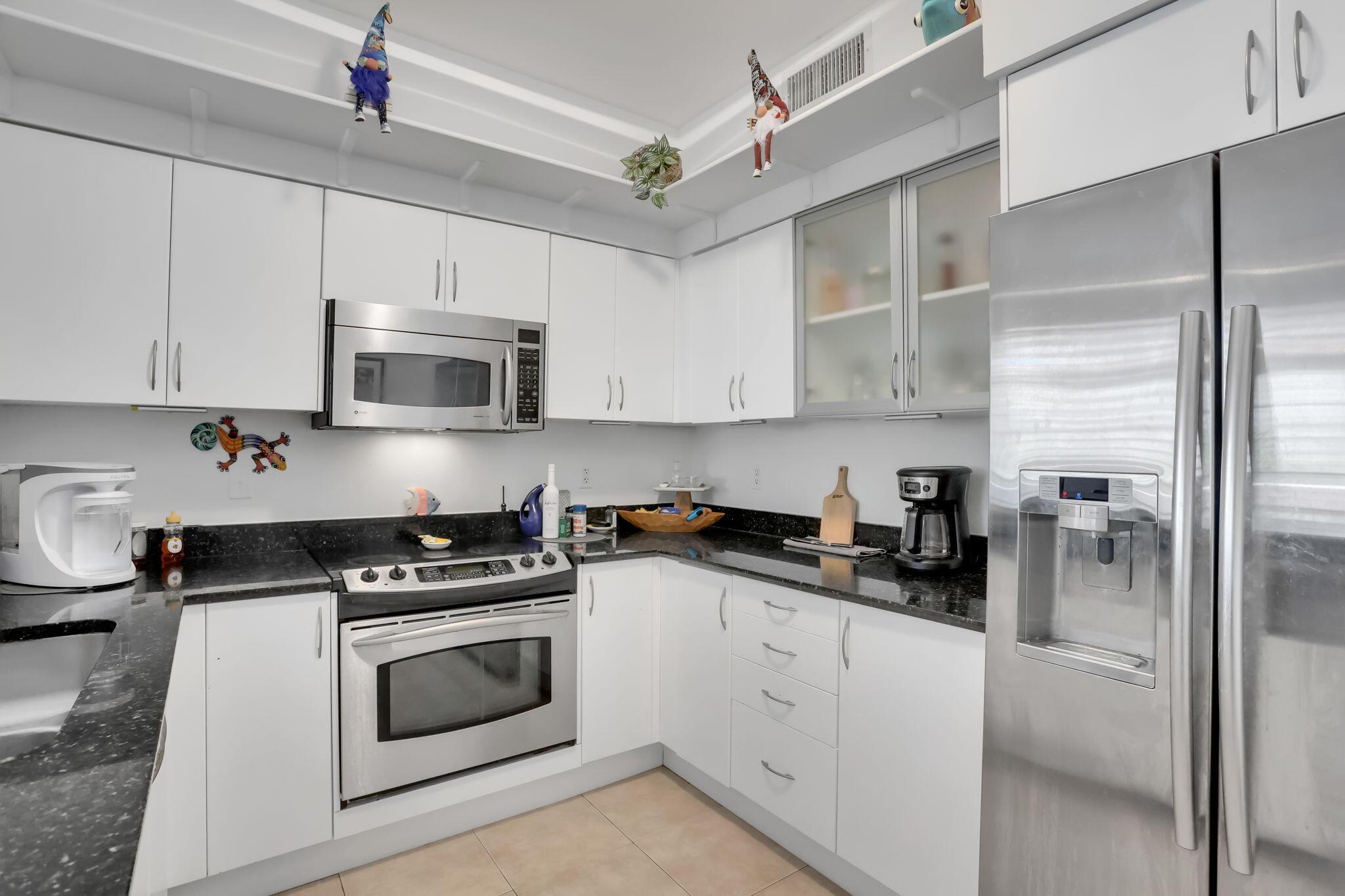 233 S Federal Highway 325, Boca Raton, FL 33432, Boca Raton - Photo 3
