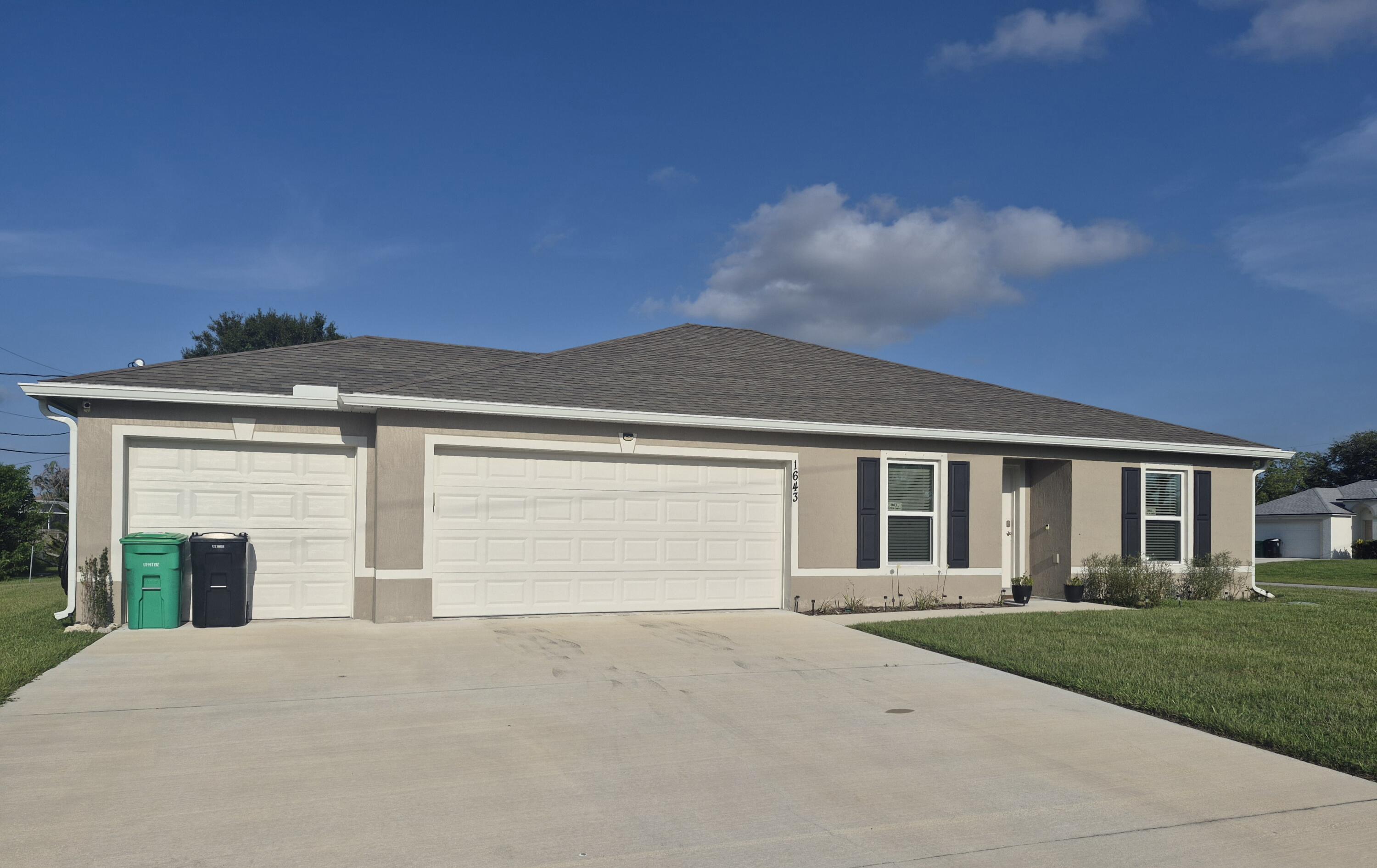 1643 SE OCEAN Lane, Port St. Lucie, FL 34983, Port St. Lucie