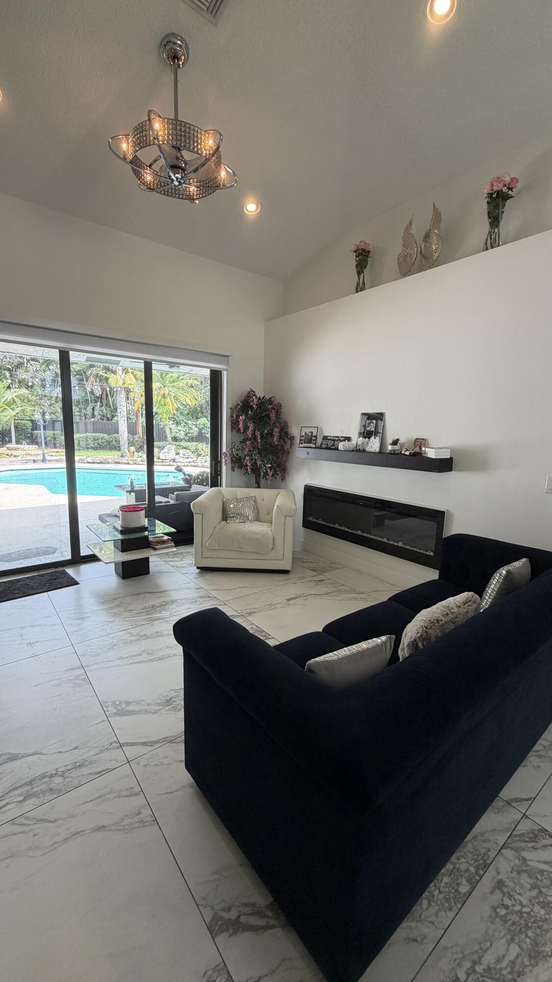 132 NOTTINGHAM Road, Royal Palm Beach, FL 33411, Royal Palm Beach - Photo 4