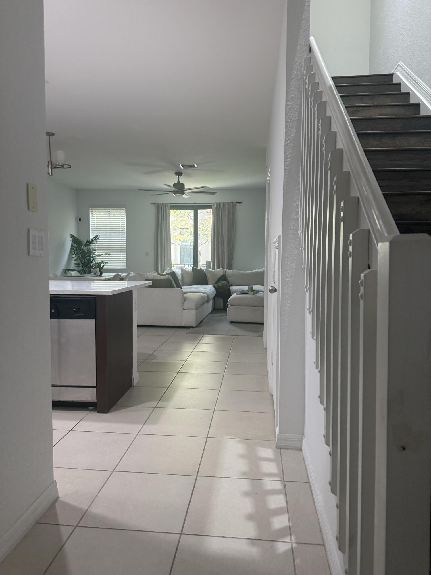 1091 NW 33RD Street, Pompano Beach, FL 33064, Pompano Beach - Photo 4