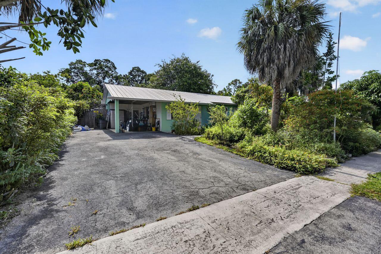 303 S DELAWARE Boulevard, Jupiter, FL 33458, Jupiter - Photo 2