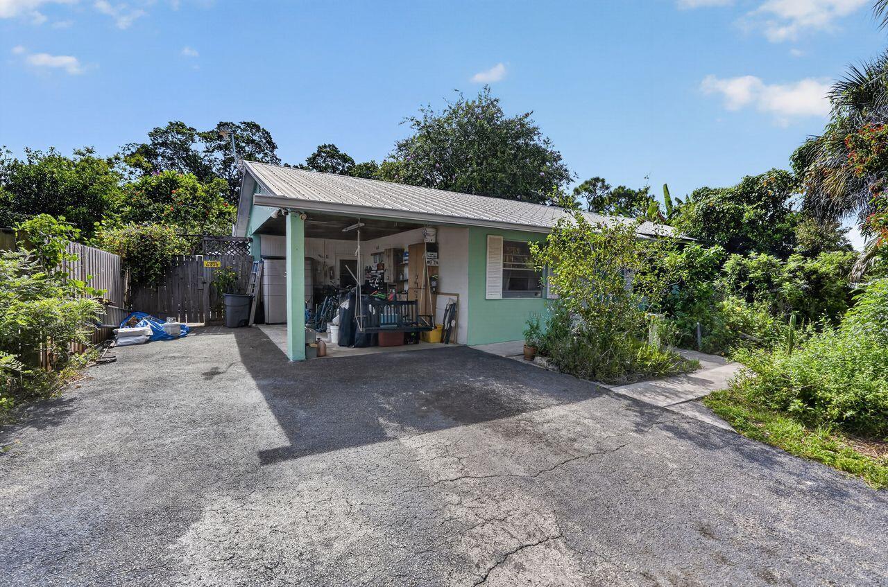 303 S DELAWARE Boulevard, Jupiter, FL 33458, Jupiter - Photo 3