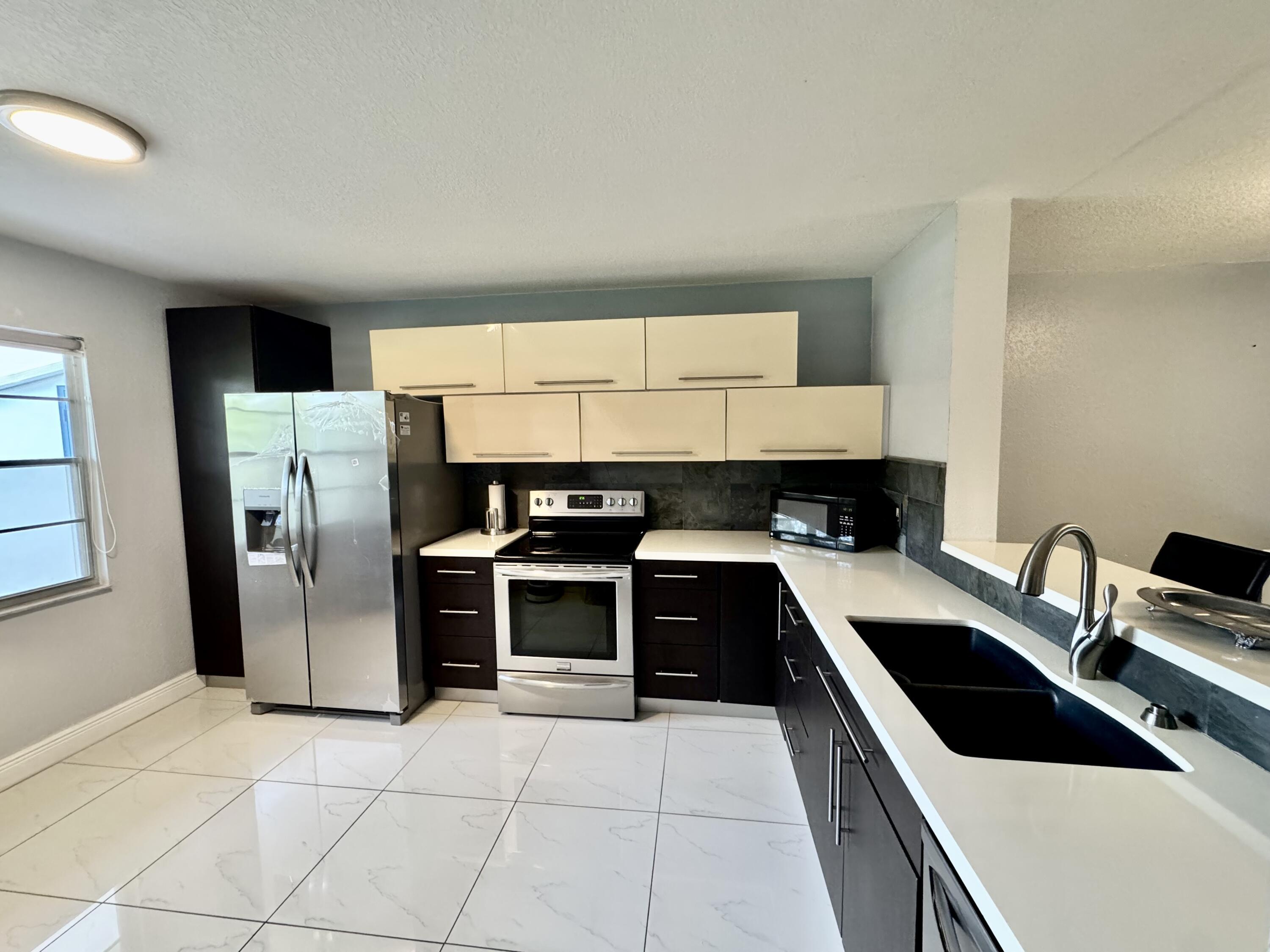 12600 SW 5TH Court 109L, Pembroke Pines, FL 33027, Pembroke Pines - Photo 3