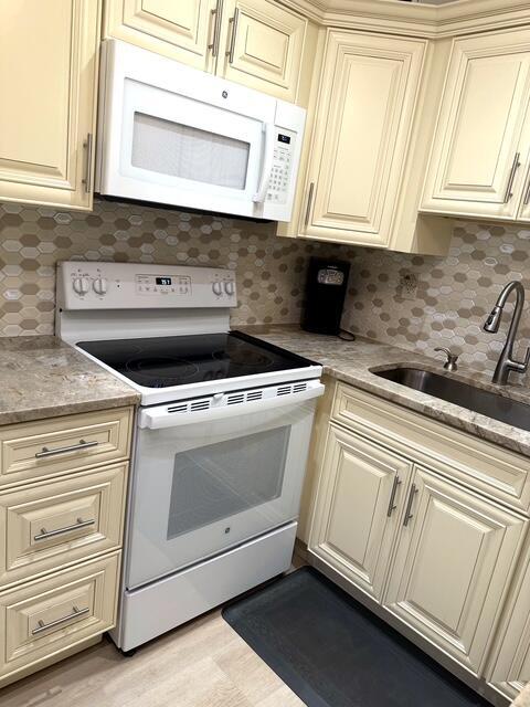 178 FLANDERS D Drive 178, Delray Beach, FL 33484, Delray Beach - Photo 2