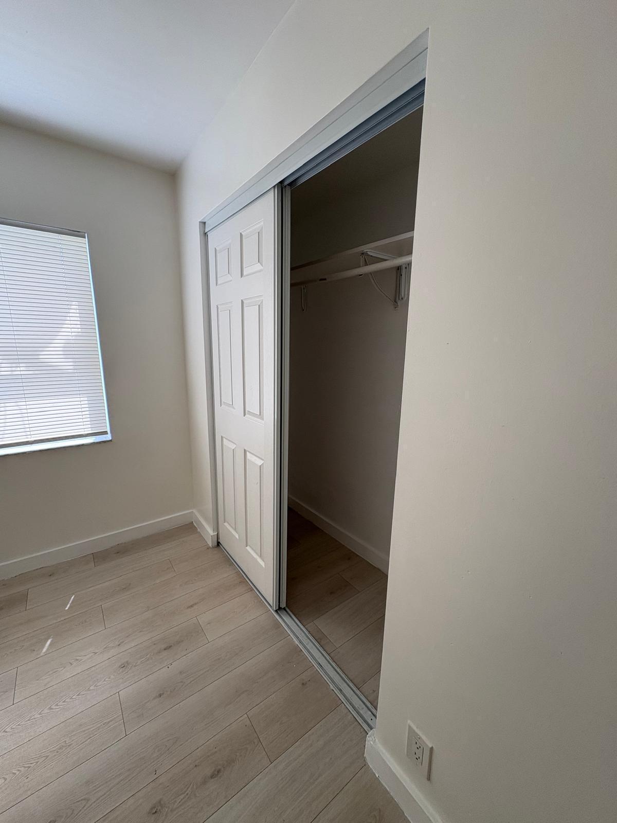 600 NE 46TH Court 5, Oakland Park, FL 33334, Oakland Park - Photo 4