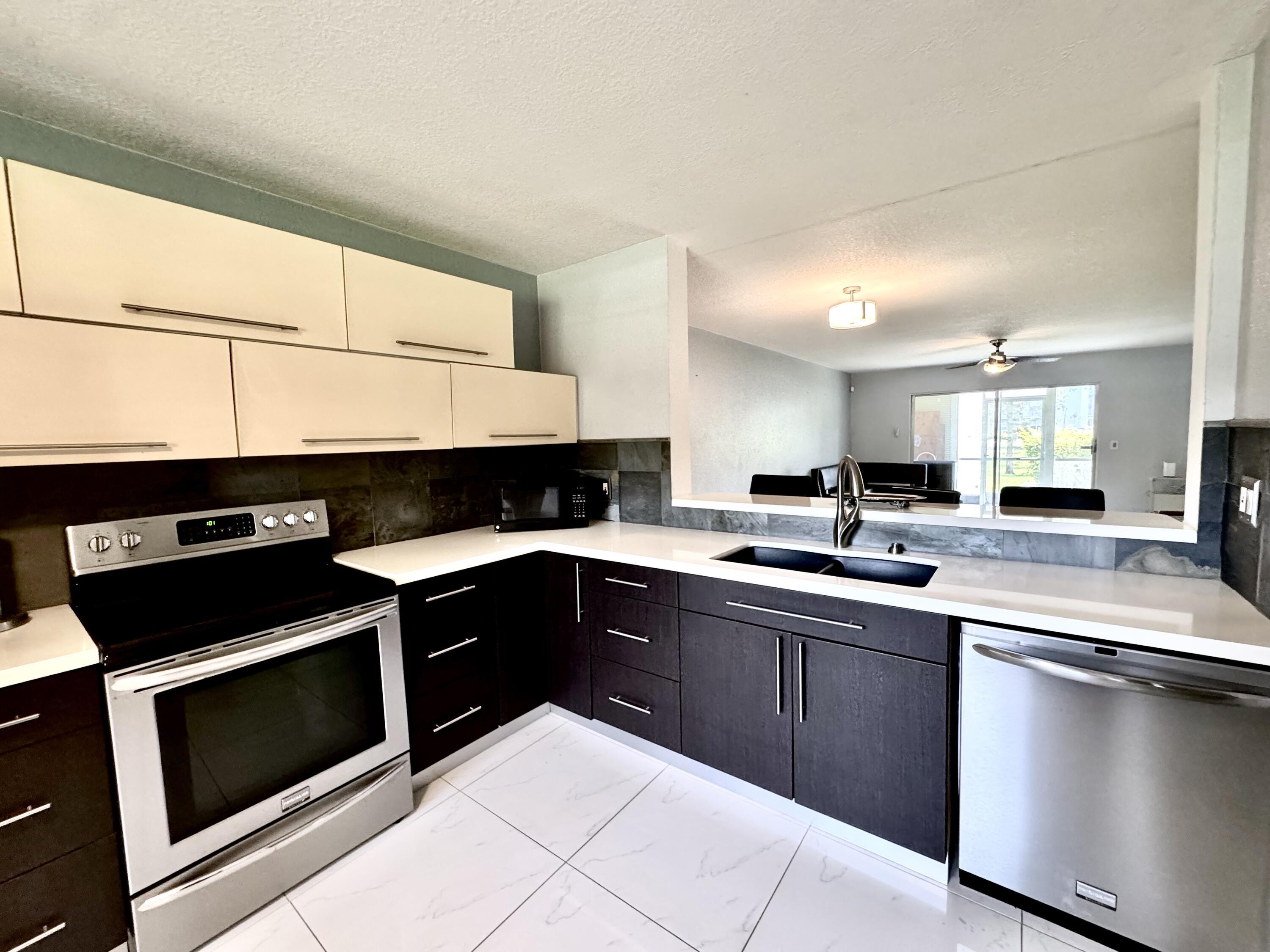 12600 SW 5TH Court 109L, Pembroke Pines, FL 33027, Pembroke Pines - Photo 5
