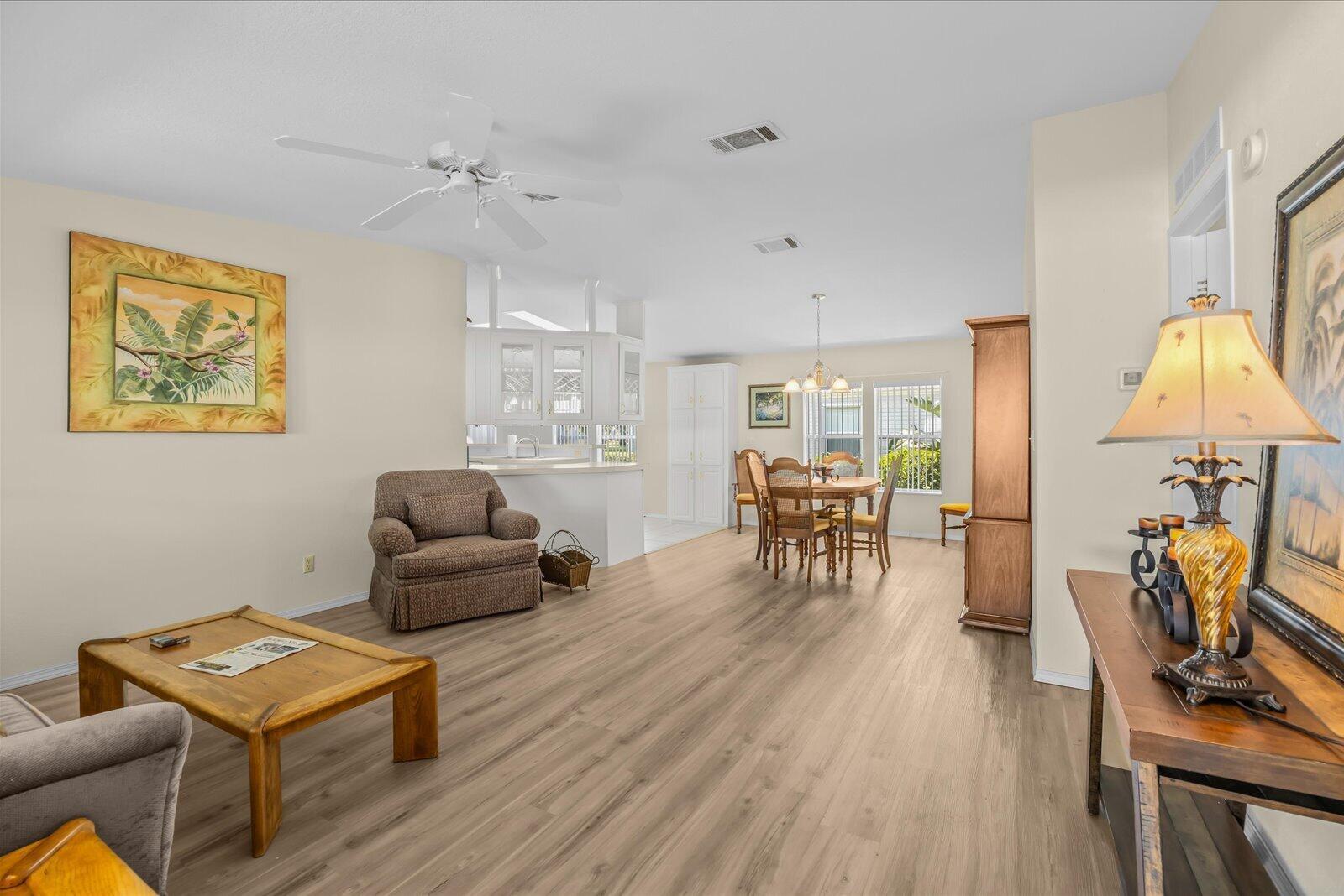 3733 Pendula Circle, Port St. Lucie, FL 34952, Port St. Lucie - Photo 2