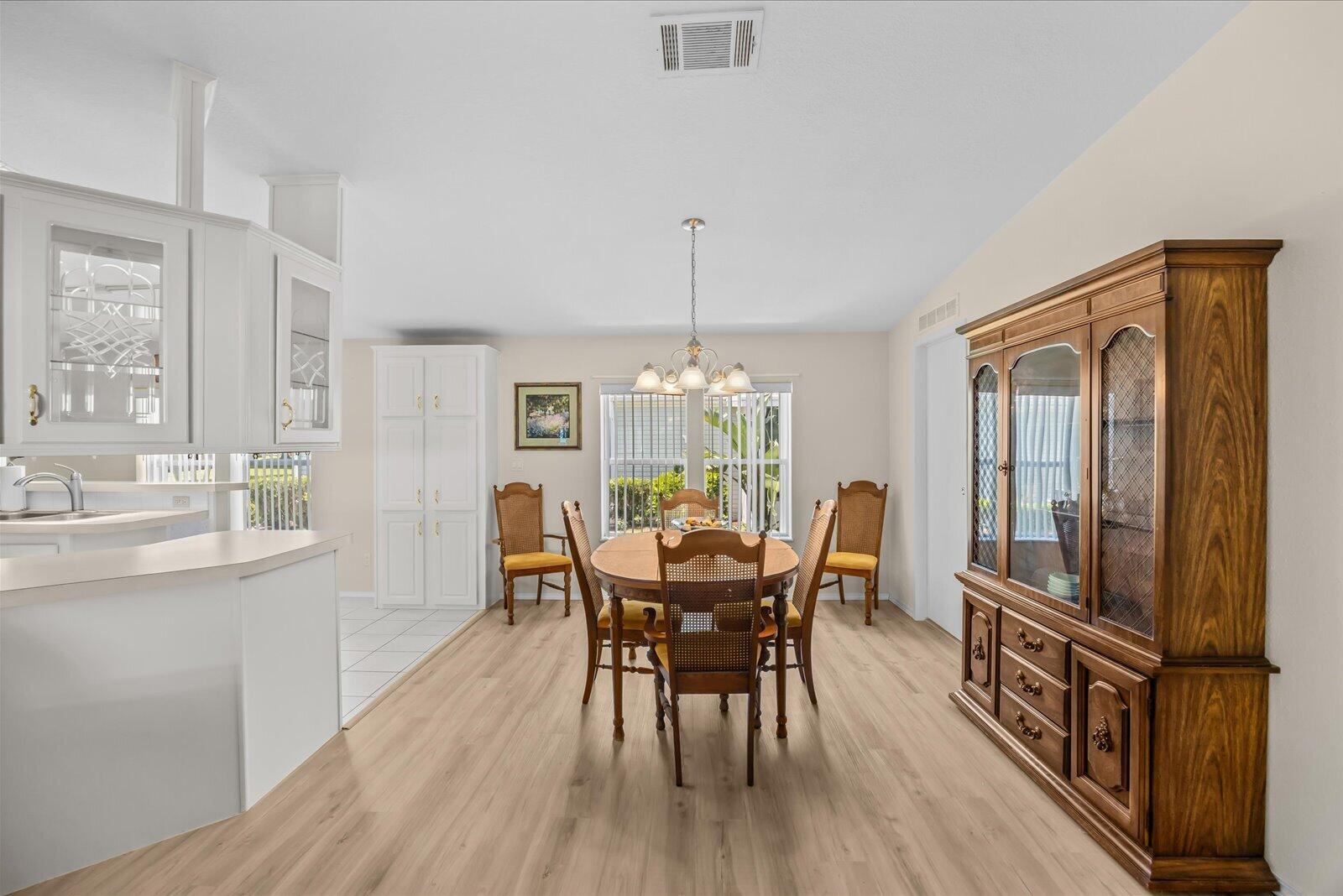 3733 Pendula Circle, Port St. Lucie, FL 34952, Port St. Lucie - Photo 5
