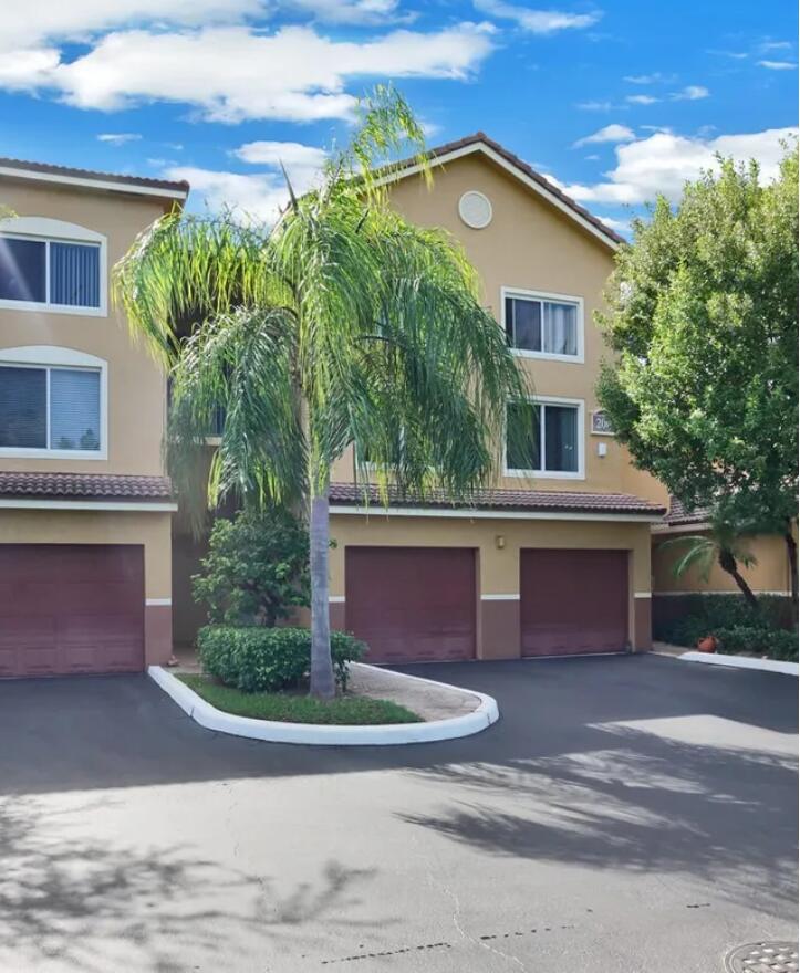 200 Scotia Drive 202, Hypoluxo, FL 33462, Hypoluxo