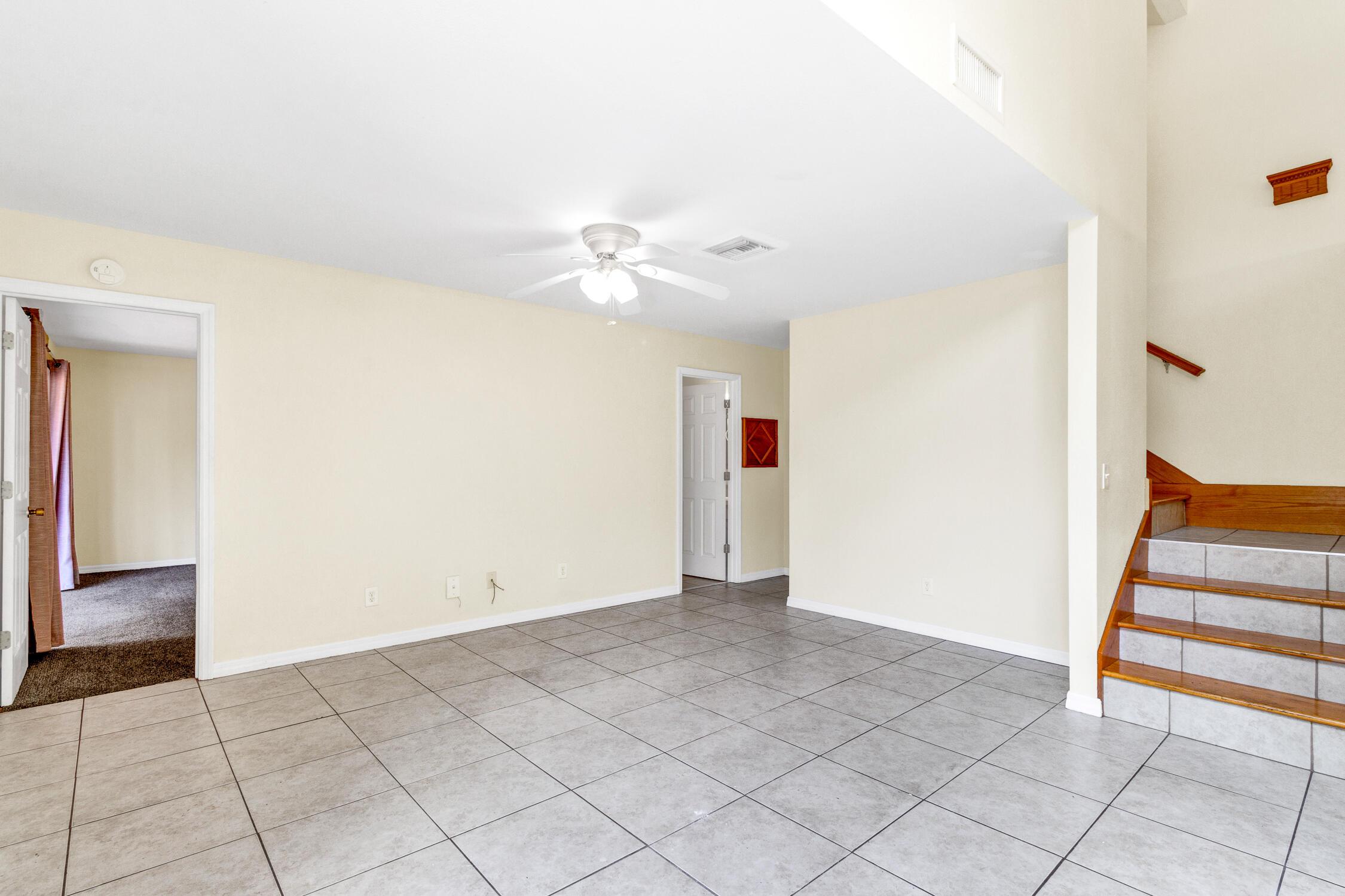 1567 39TH Avenue Q4, Vero Beach, FL 32960, Vero Beach - Photo 2