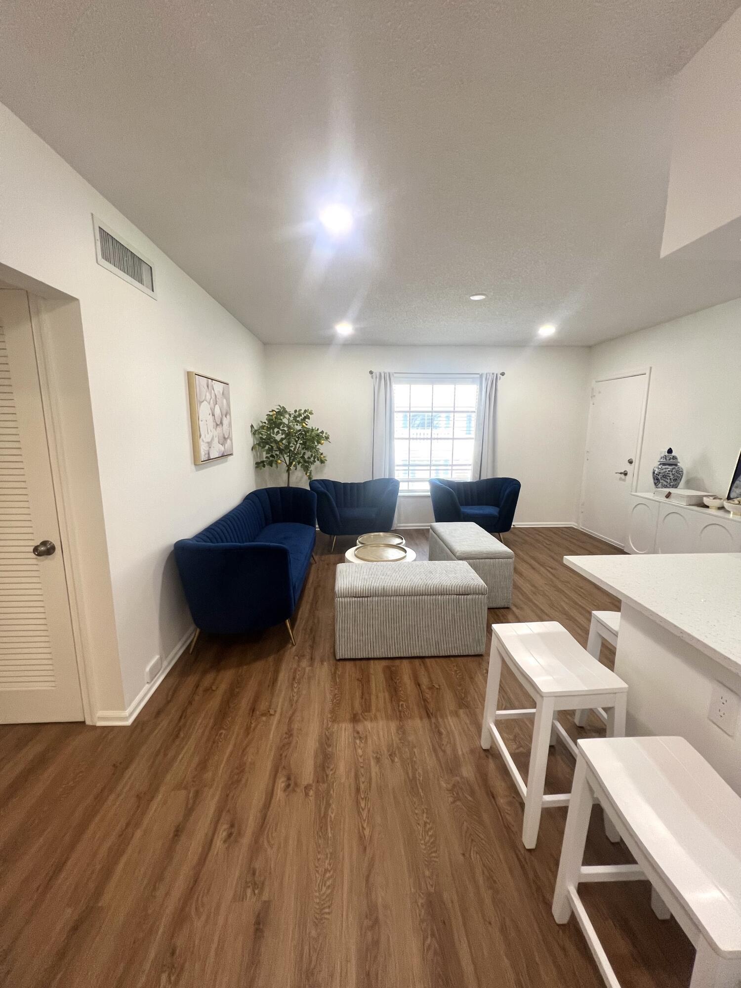 2261 NE 67th Street 1831, Fort Lauderdale, FL 33308, Fort Lauderdale - Photo 2