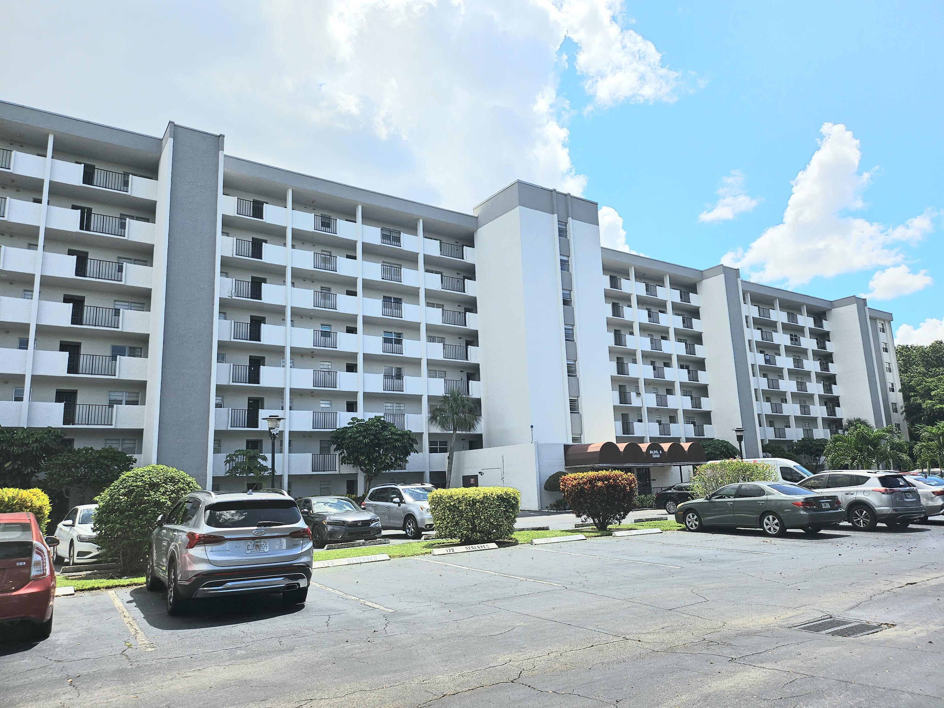 5860 NW 44TH Street 412, Lauderhill, FL 33319, Lauderhill