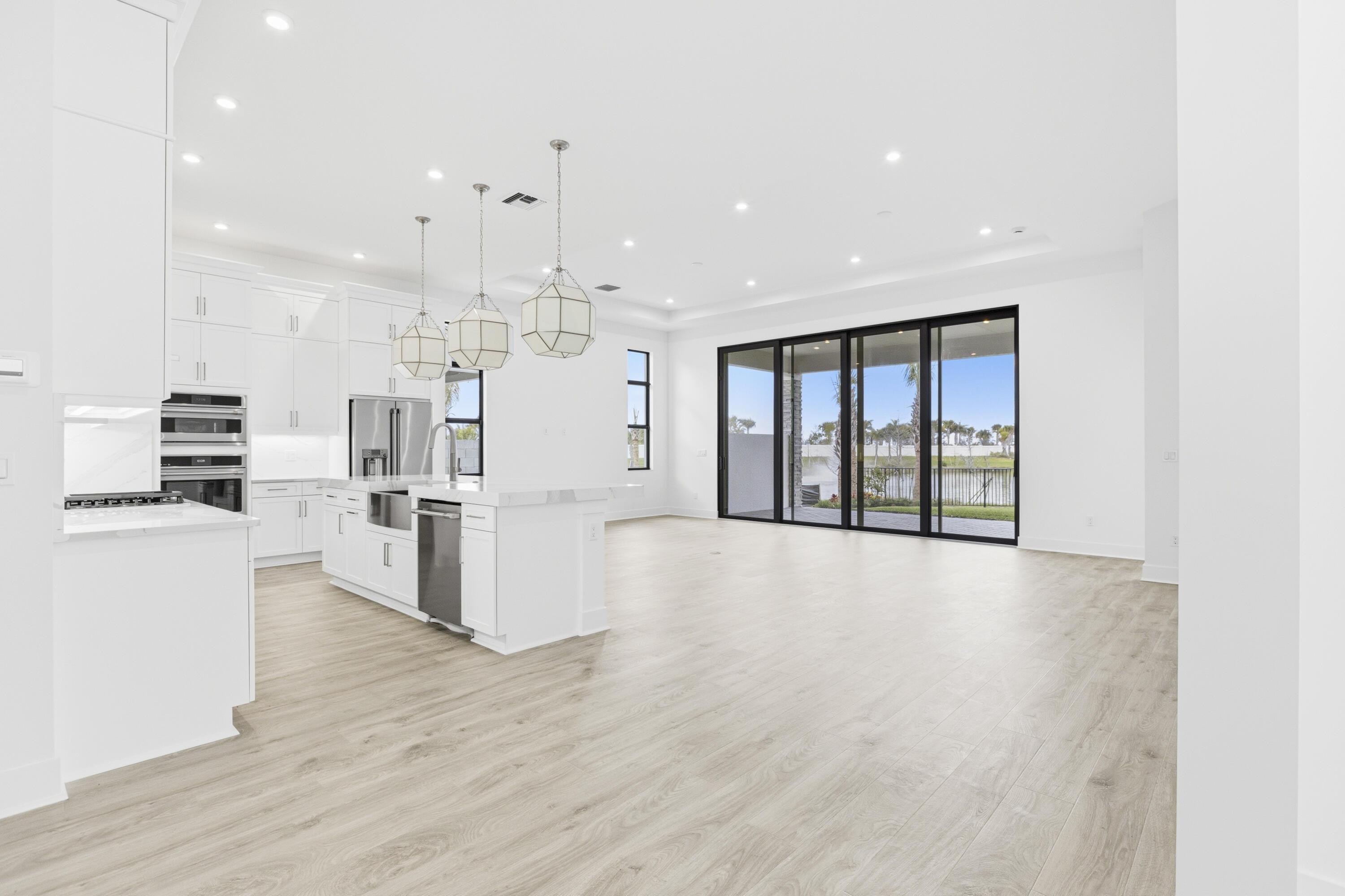 13921 Vivant Drive, Palm Beach Gardens, FL 33412, Palm Beach Gardens - Photo 5