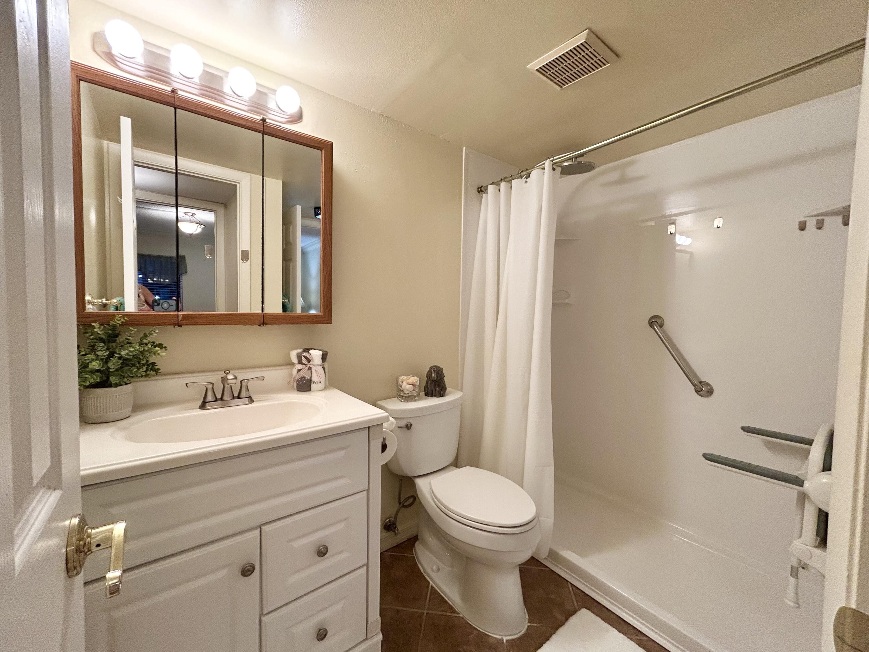 131 LAKE PINE Circle D-1, Greenacres, FL 33463, Greenacres - Photo 5