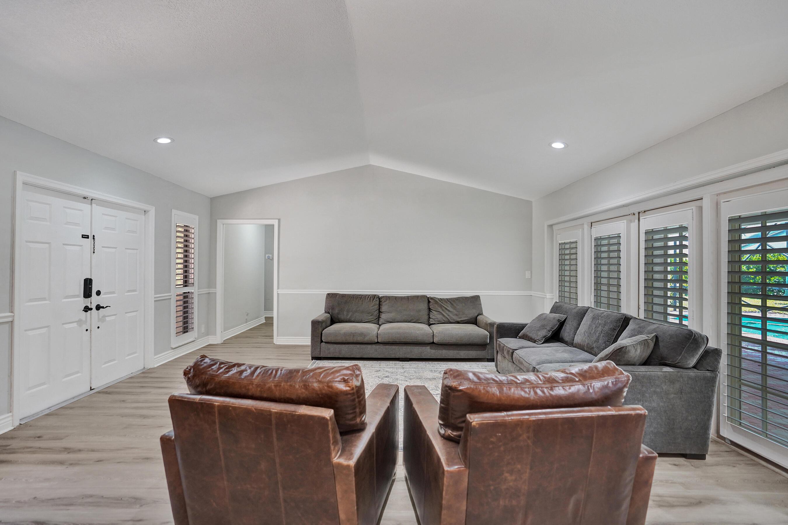2281 NW 36TH Street, Boca Raton, FL 33431, Boca Raton - Photo 5
