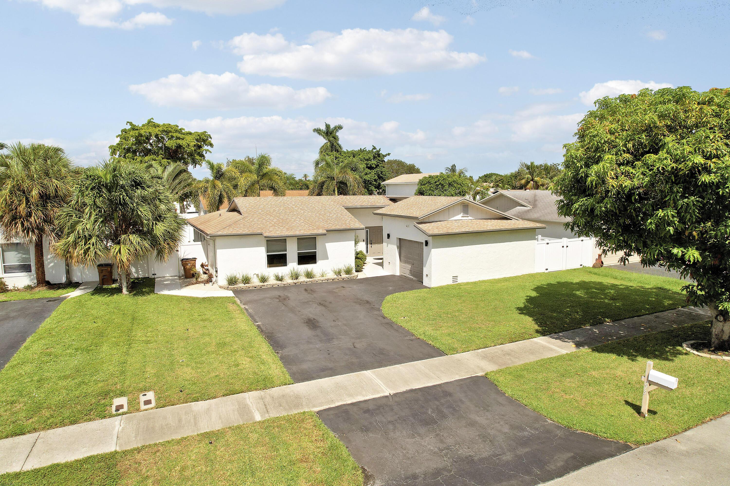 275 NW 39th Way, Deerfield Beach, FL 33442, Deerfield Beach