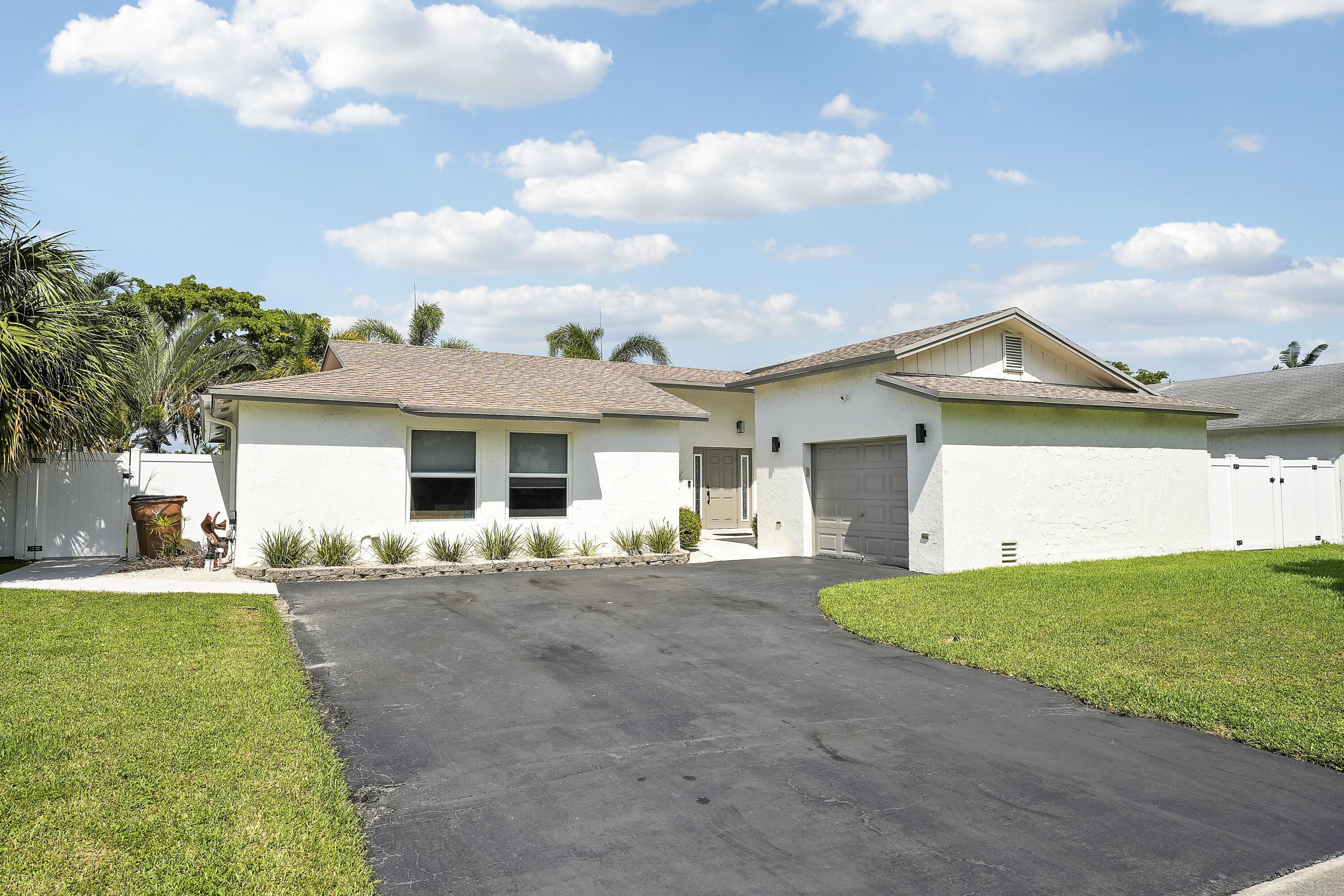 275 NW 39th Way, Deerfield Beach, FL 33442, Deerfield Beach - Photo 4