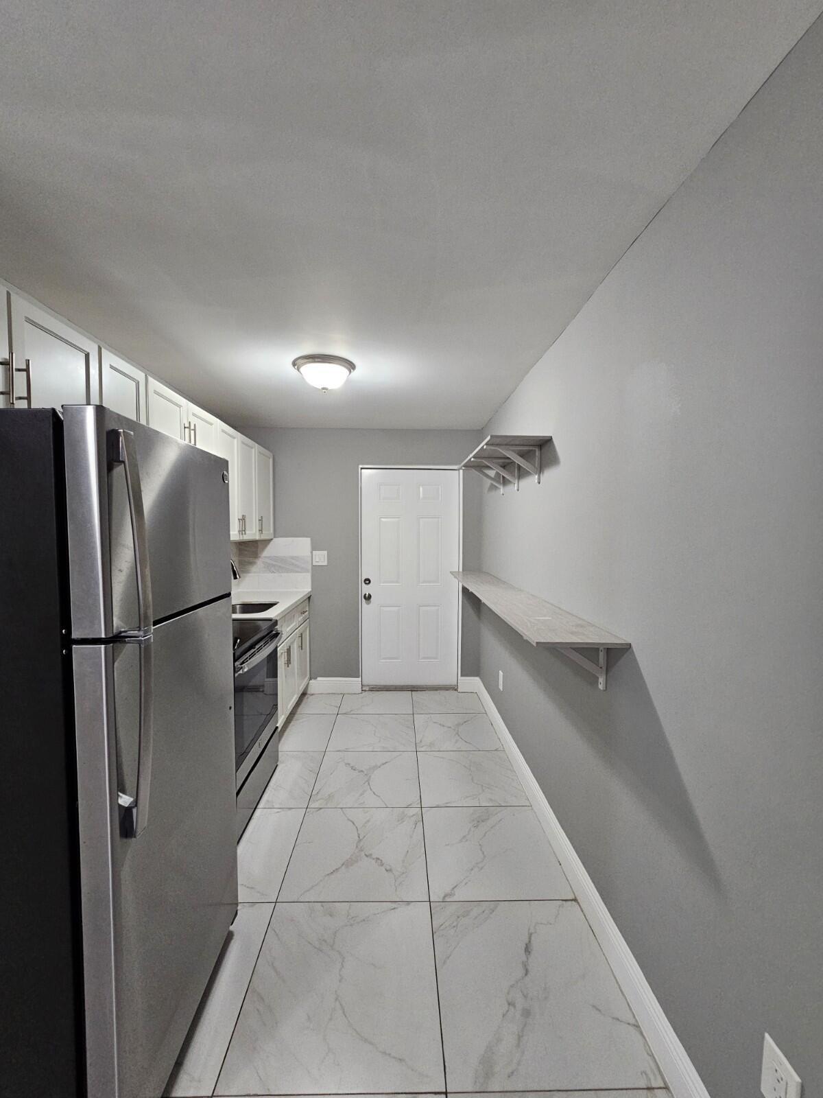 933 W 7th Street A, Riviera Beach, FL 33404, Riviera Beach - Photo 3