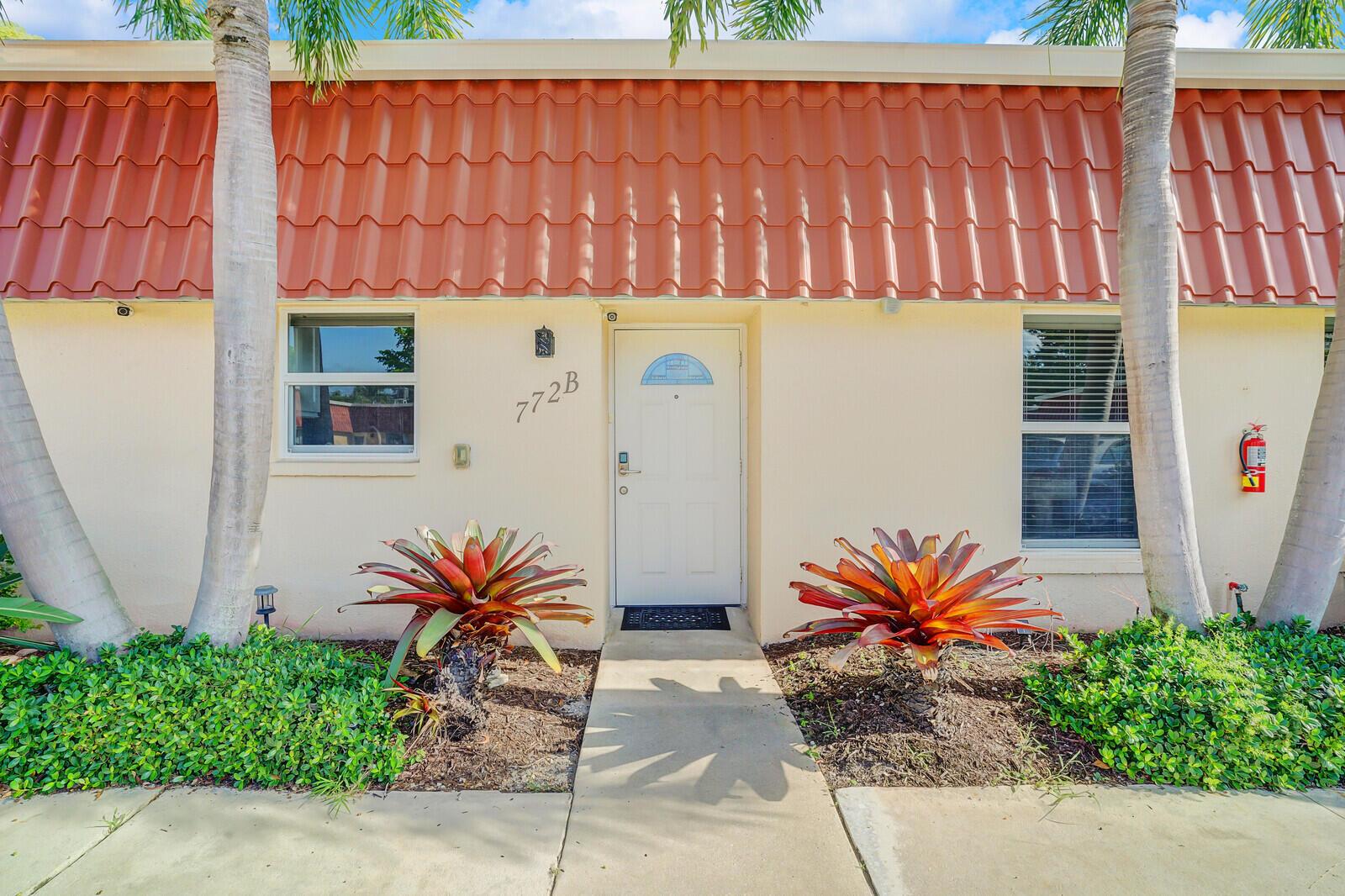 772 Nantucket Circle, Greenacres, FL 33467, Greenacres - Photo 2