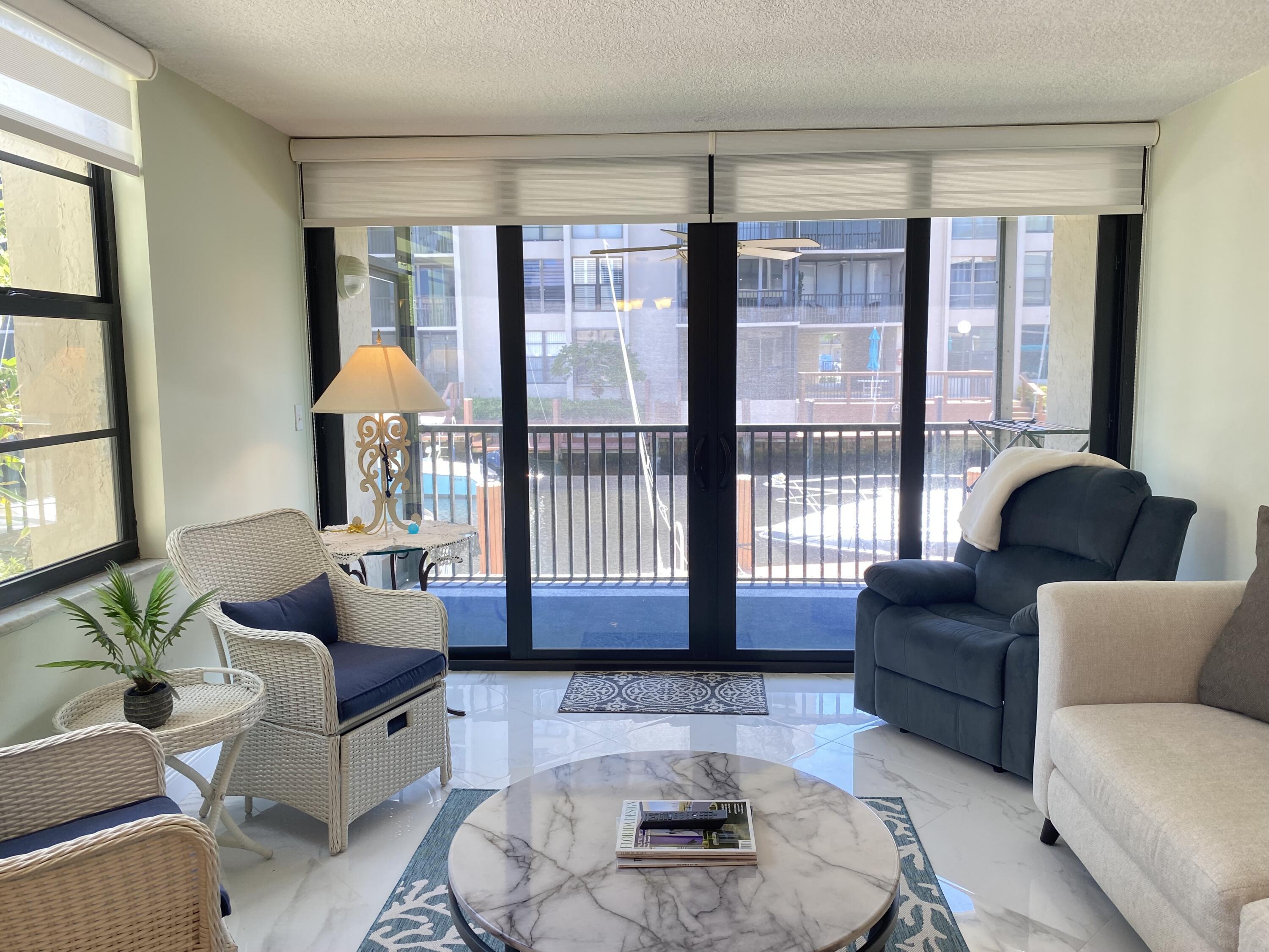 2 Royal Palm Way 101, Boca Raton, FL 33432, Boca Raton - Photo 2