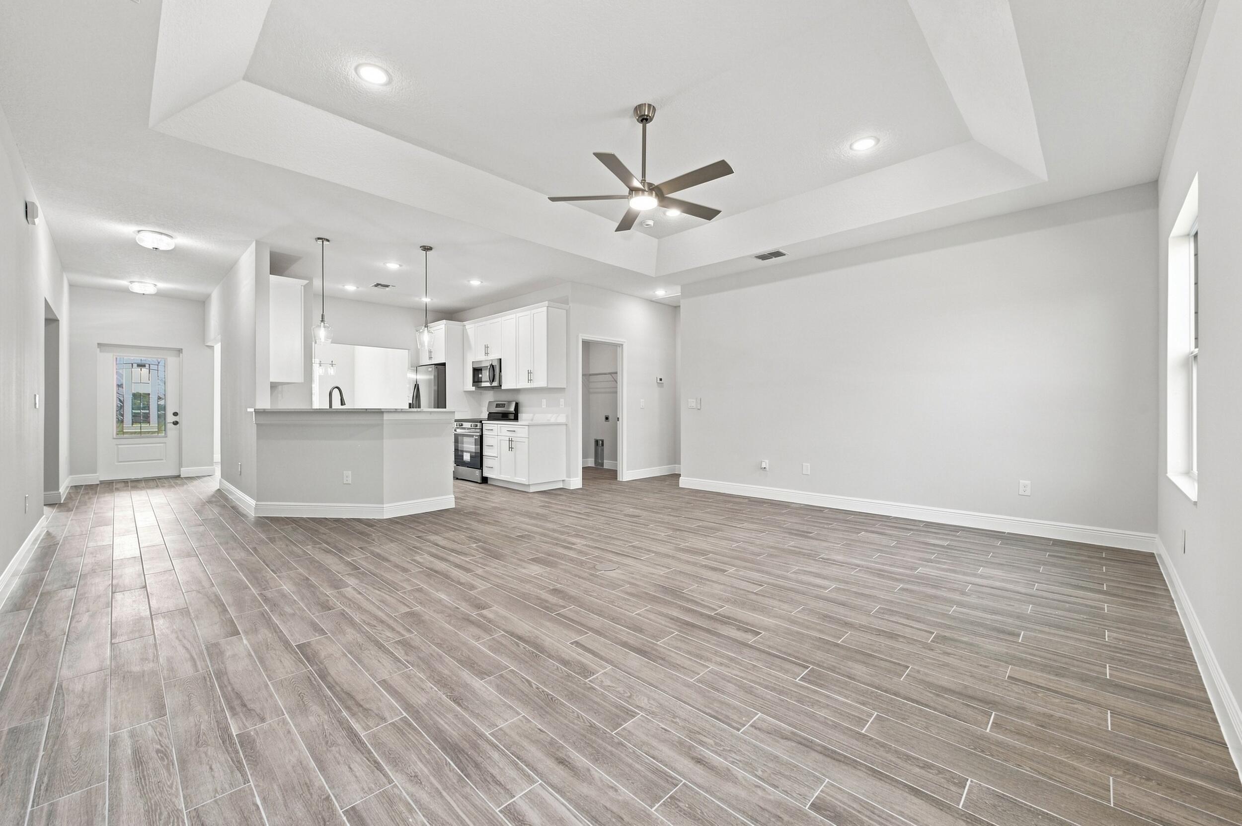 8435 96TH Avenue, Vero Beach, FL 32967, Vero Beach - Photo 2