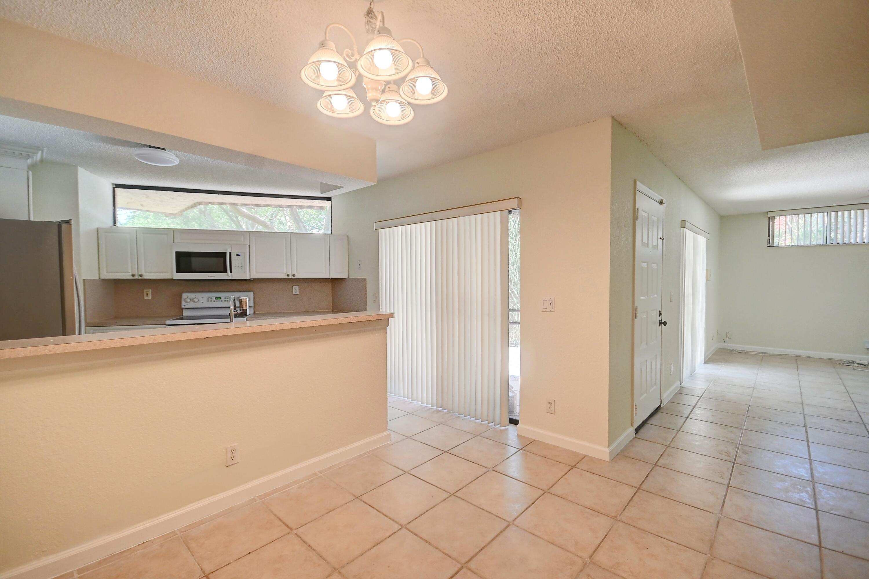 8225 Severn Drive D, Boca Raton, FL 33433, Boca Raton - Photo 3