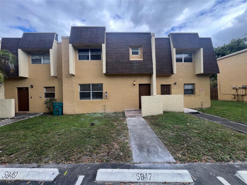 5847 BLUEBERRY Court 85, Lauderhill, FL 33313, Lauderhill