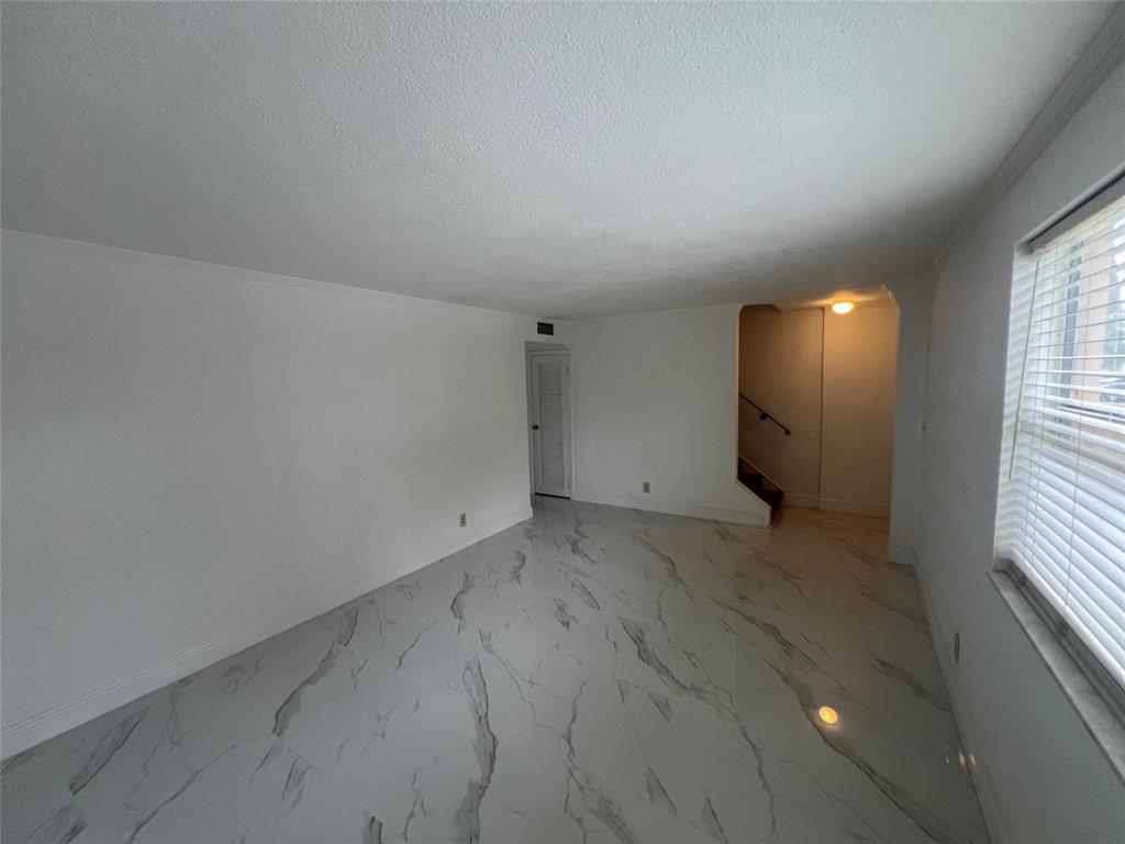 5847 BLUEBERRY Court 85, Lauderhill, FL 33313, Lauderhill - Photo 5