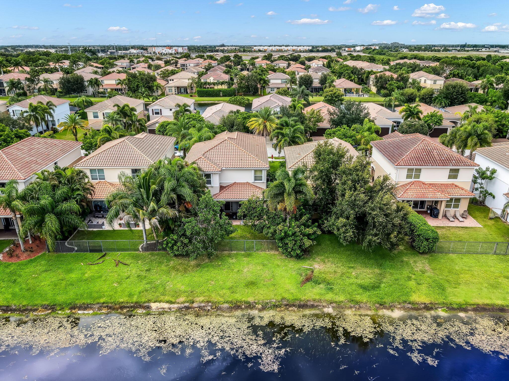 8292 Calabria Lakes Drive, Boynton Beach, FL 33473, Boynton Beach - Photo 4