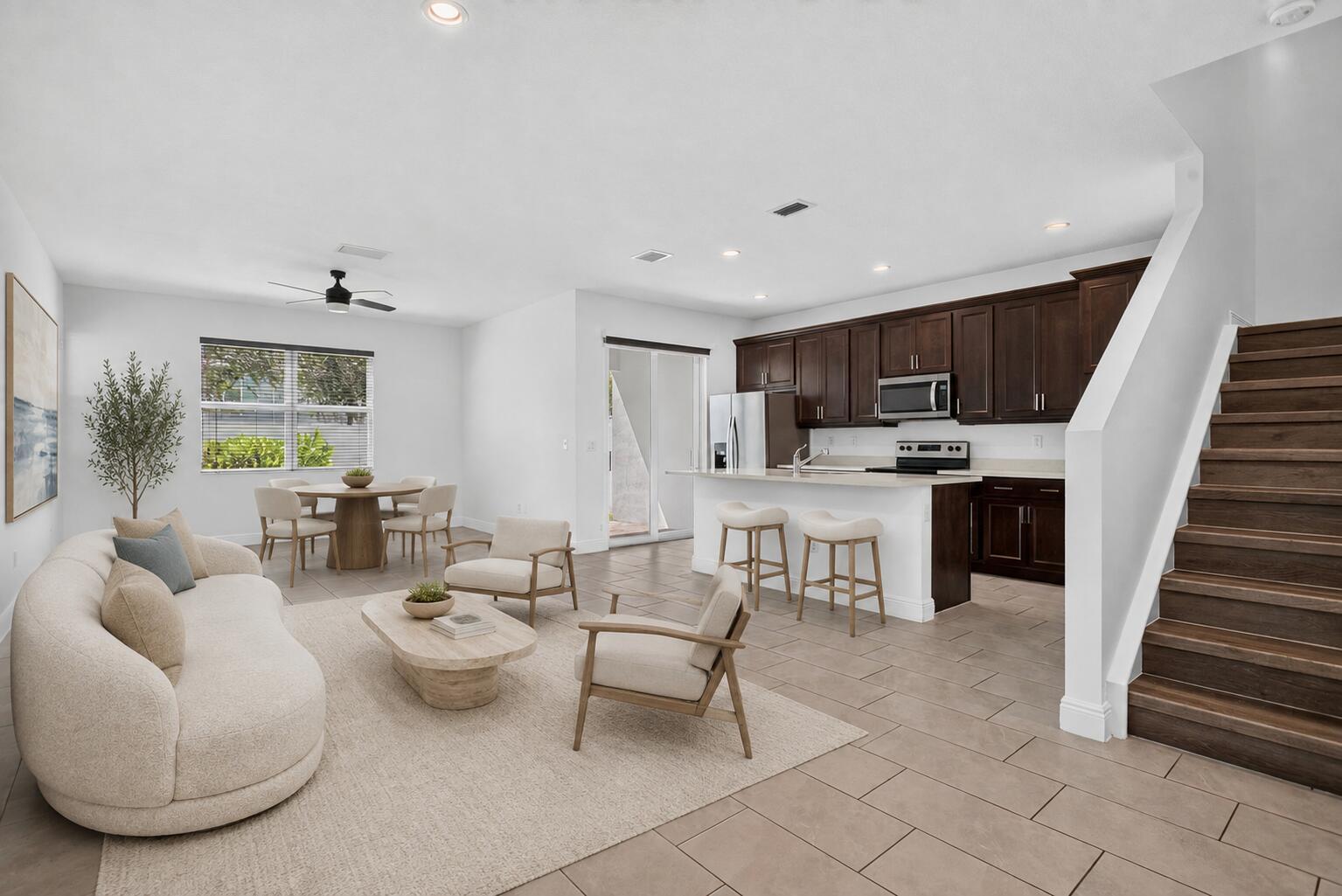 543 Parsons Way, Deerfield Beach, FL 33442, Deerfield Beach - Photo 2