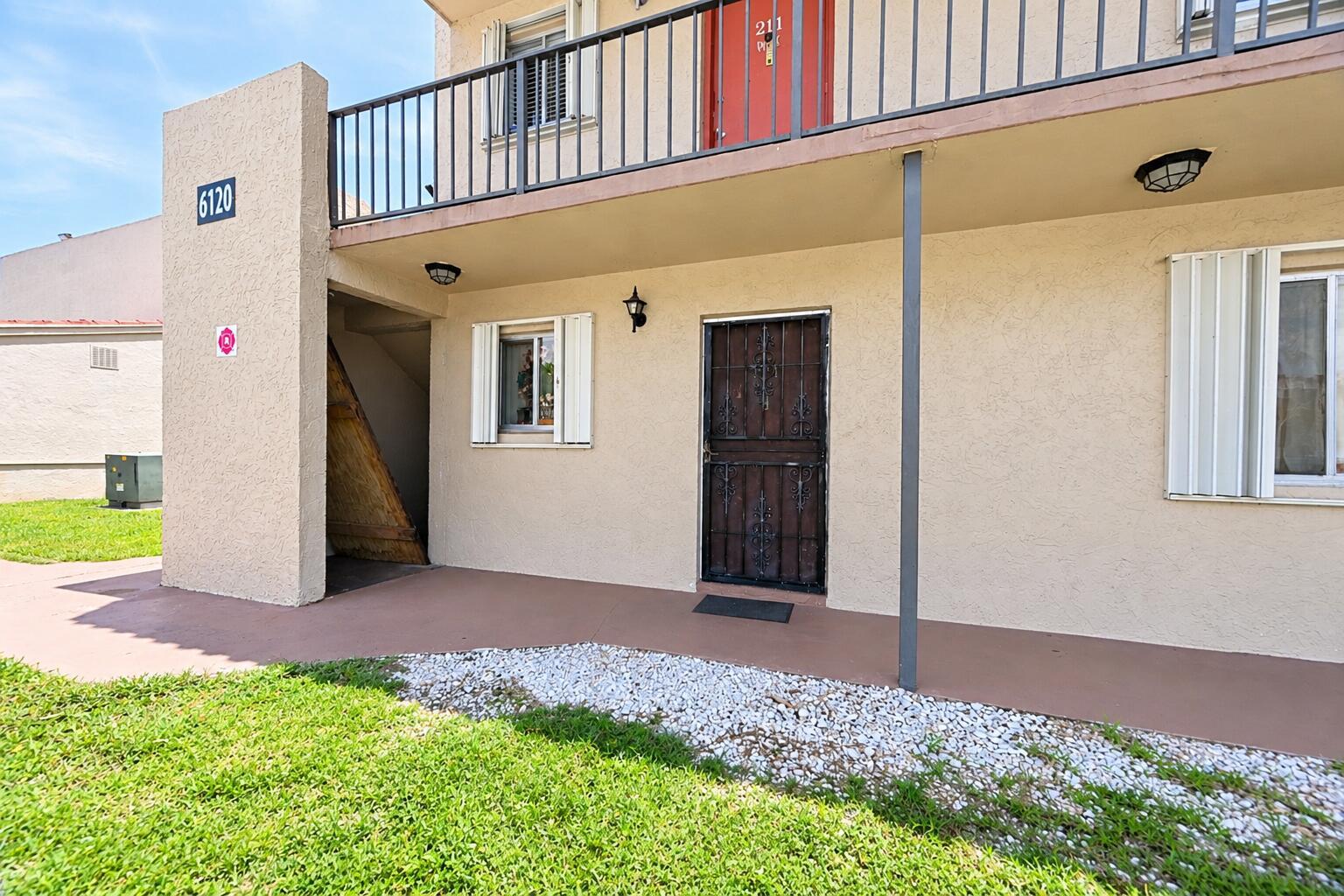 6120 FOREST HILL Boulevard 111, West Palm Beach, FL 33415, West Palm Beach - Photo 2