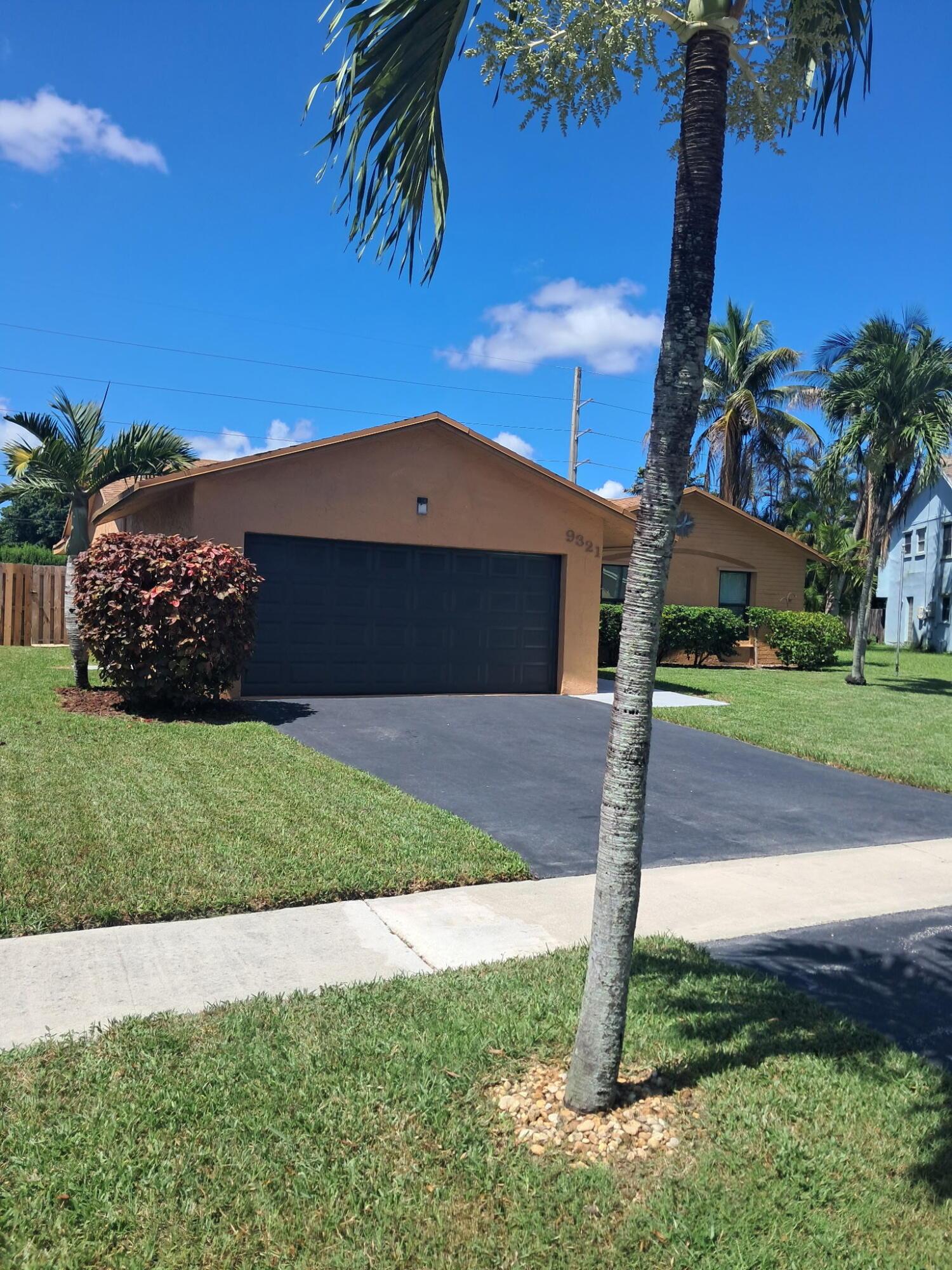9321 NW 43RD Manor S, Sunrise, FL 33351, Sunrise - Photo 3