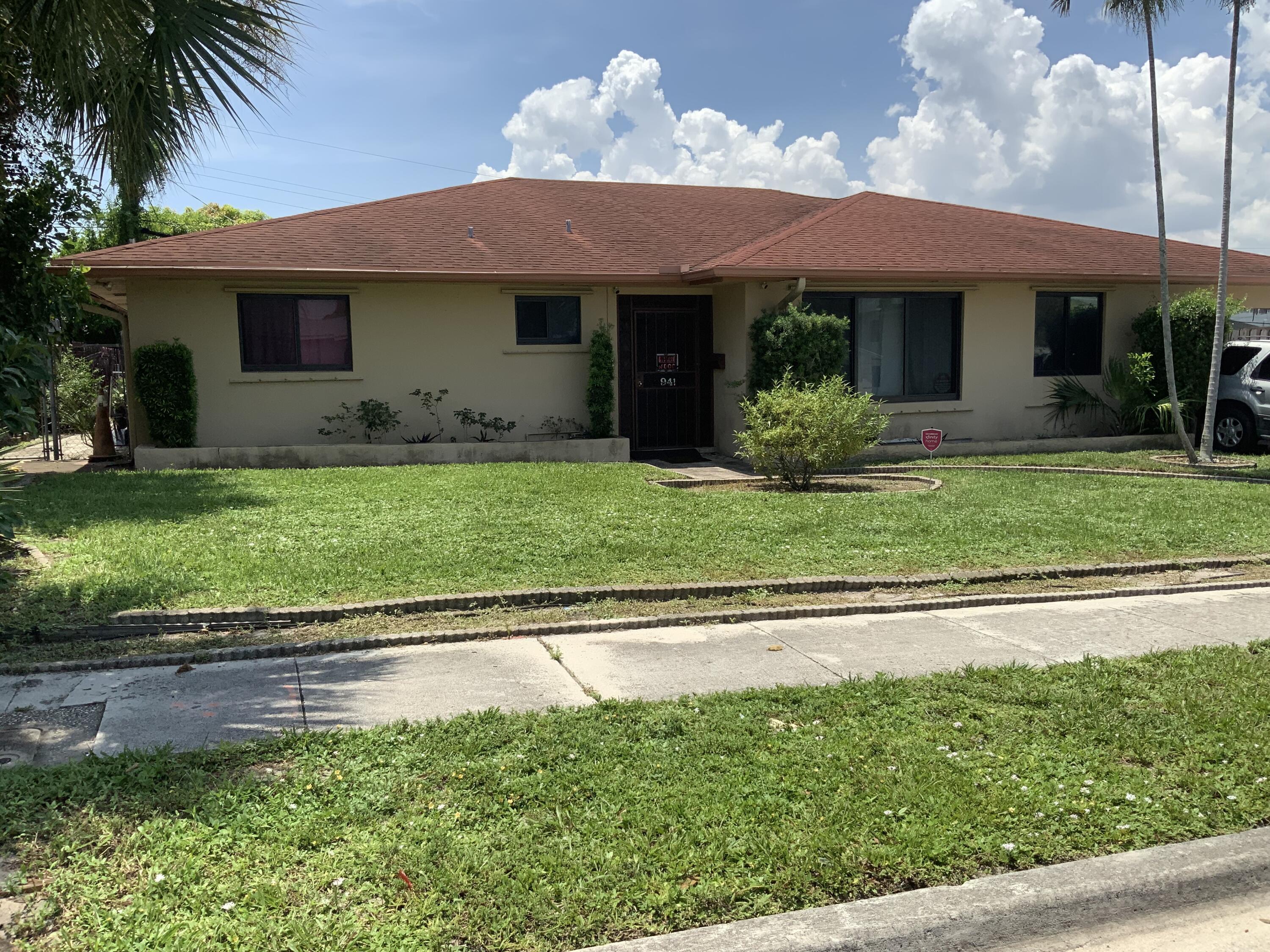 941 W 7th Street, Riviera Beach, FL 33404, Riviera Beach - Photo 2