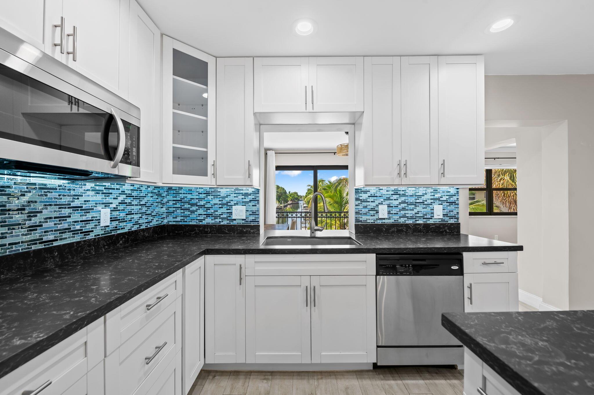 2700 NE 56TH Court 4B, Fort Lauderdale, FL 33308, Fort Lauderdale - Photo 2