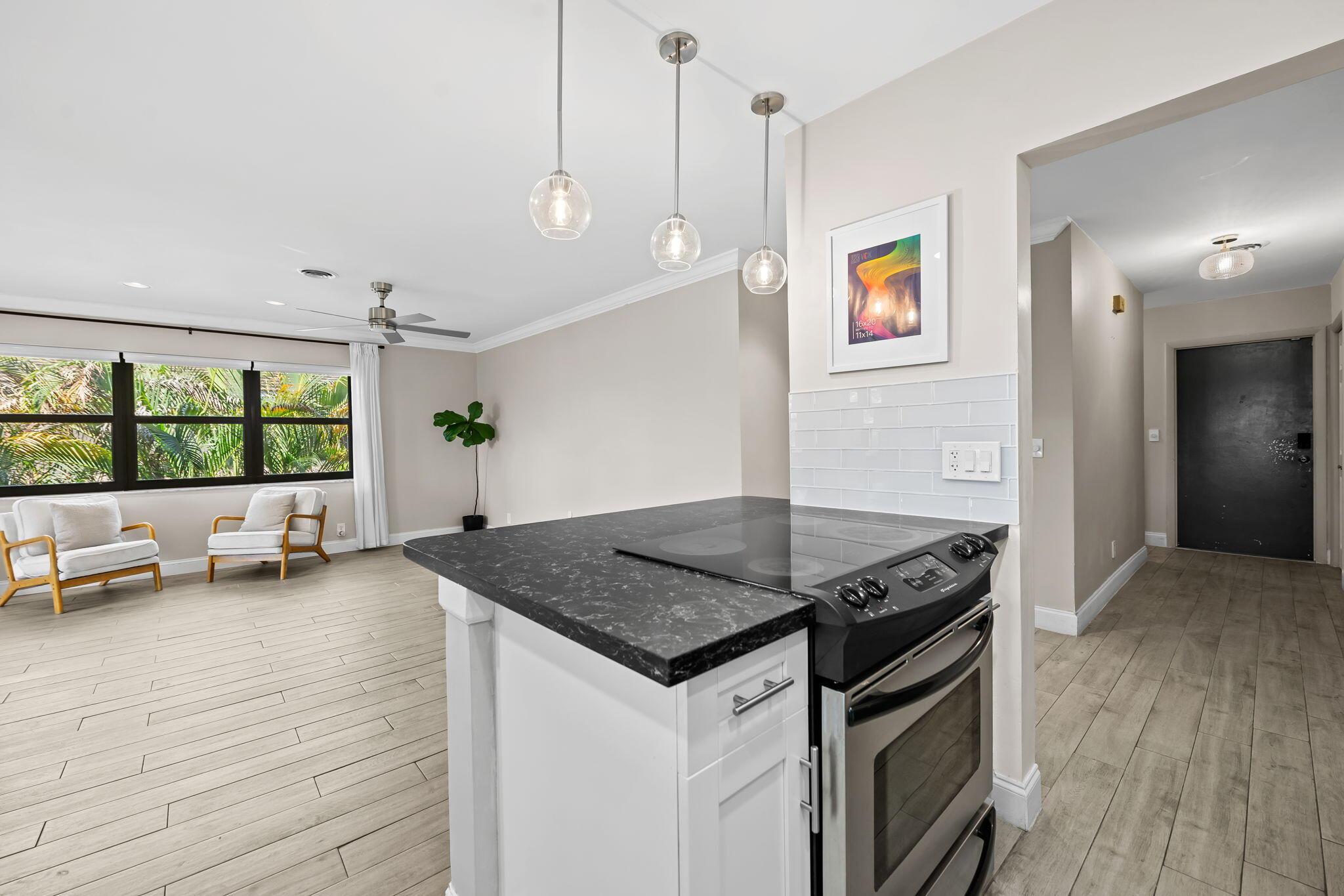 2700 NE 56TH Court 4B, Fort Lauderdale, FL 33308, Fort Lauderdale - Photo 4