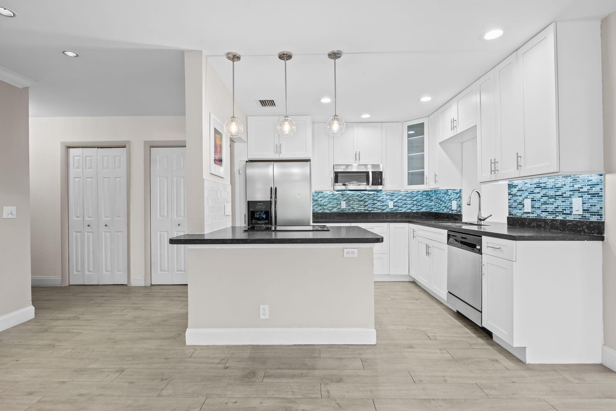2700 NE 56TH Court 4B, Fort Lauderdale, FL 33308, Fort Lauderdale - Photo 3