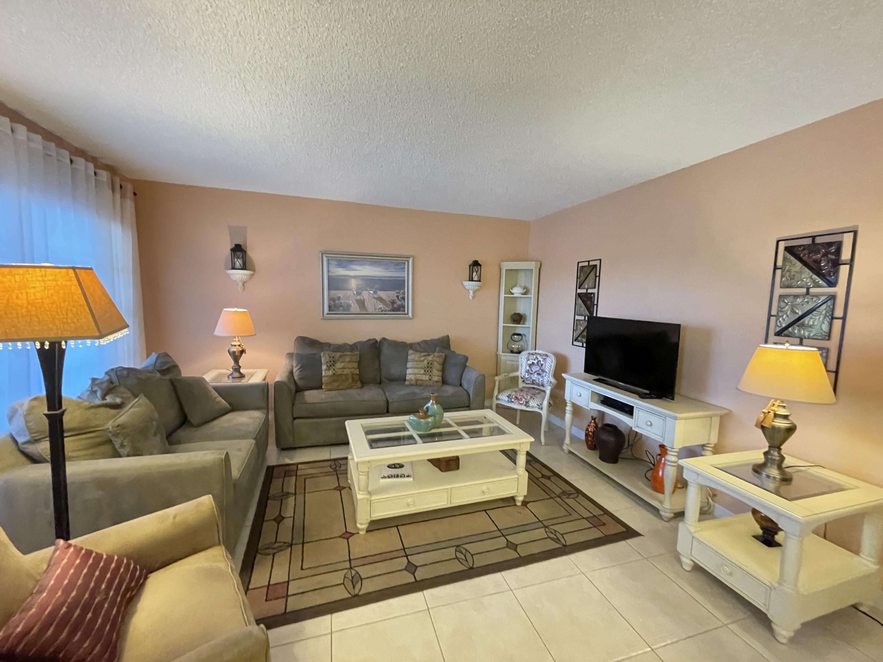 651 Pine Drive 207, Pompano Beach, FL 33060, Pompano Beach - Photo 5