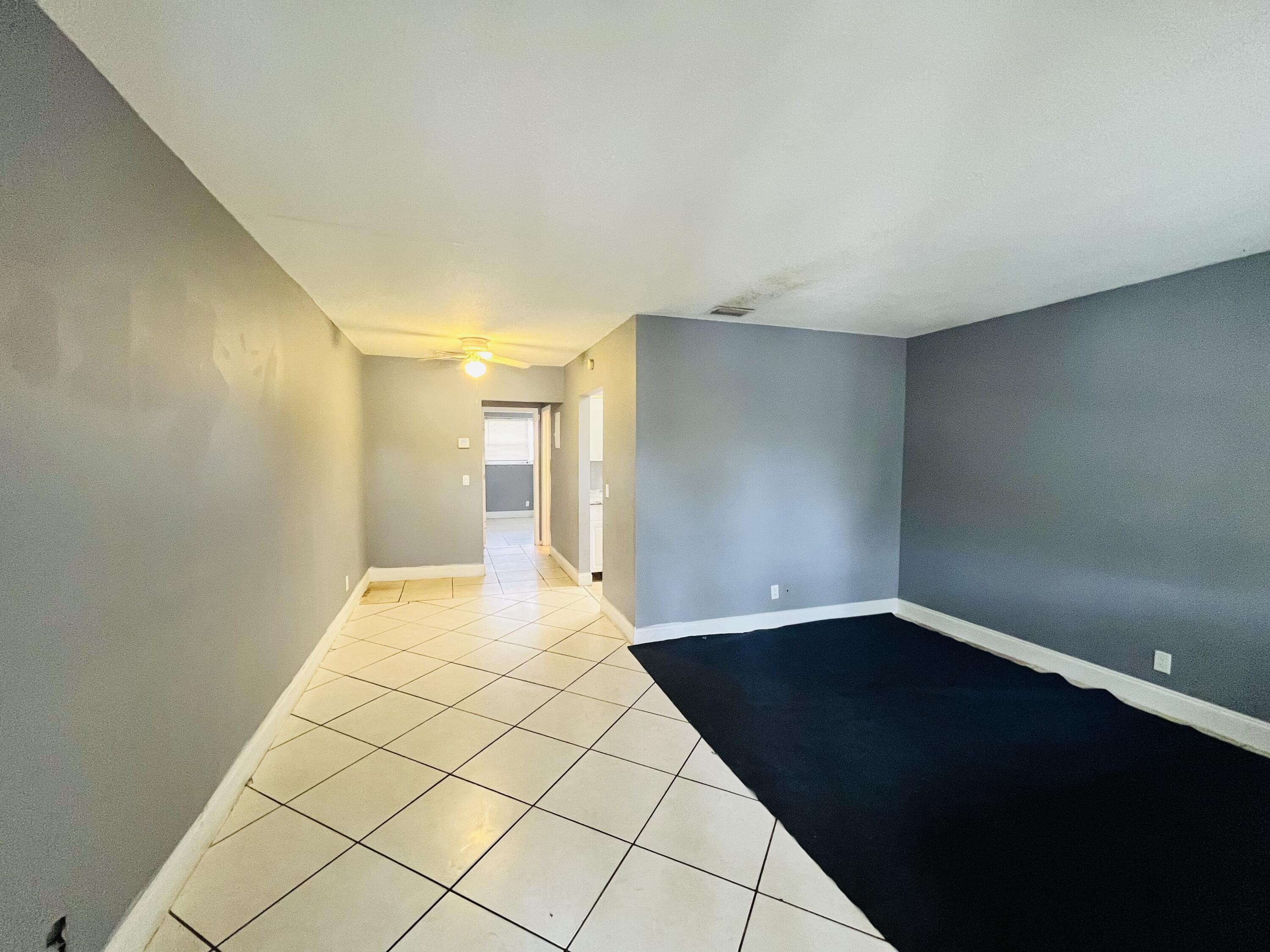 635 SW 20th Court N 9B, Delray Beach, FL 33445, Delray Beach - Photo 2