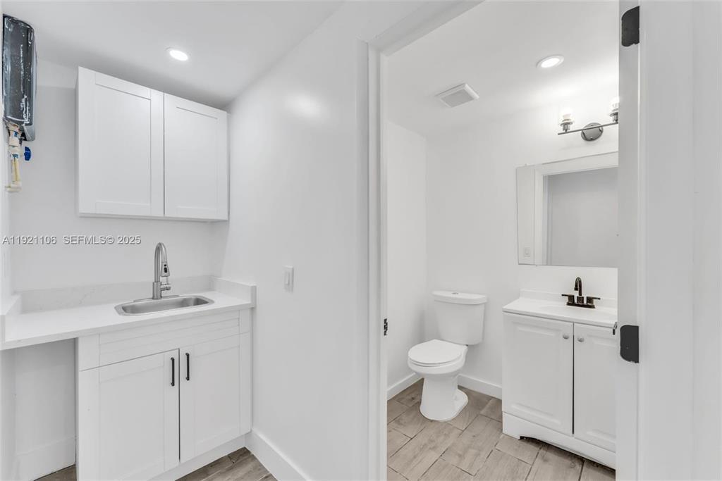 4917 SW 43RD Terrace A, Dania Beach, FL 33314, Dania Beach - Photo 5