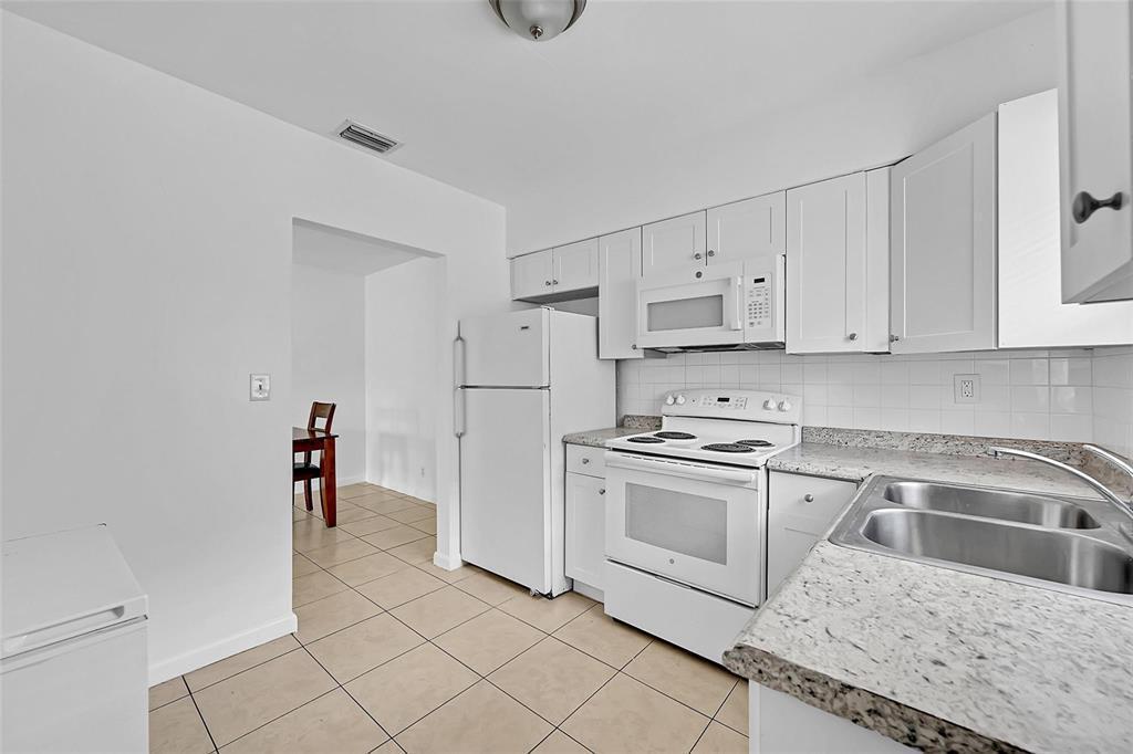 1218 NW 6TH Avenue, Fort Lauderdale, FL 33311, Fort Lauderdale - Photo 3