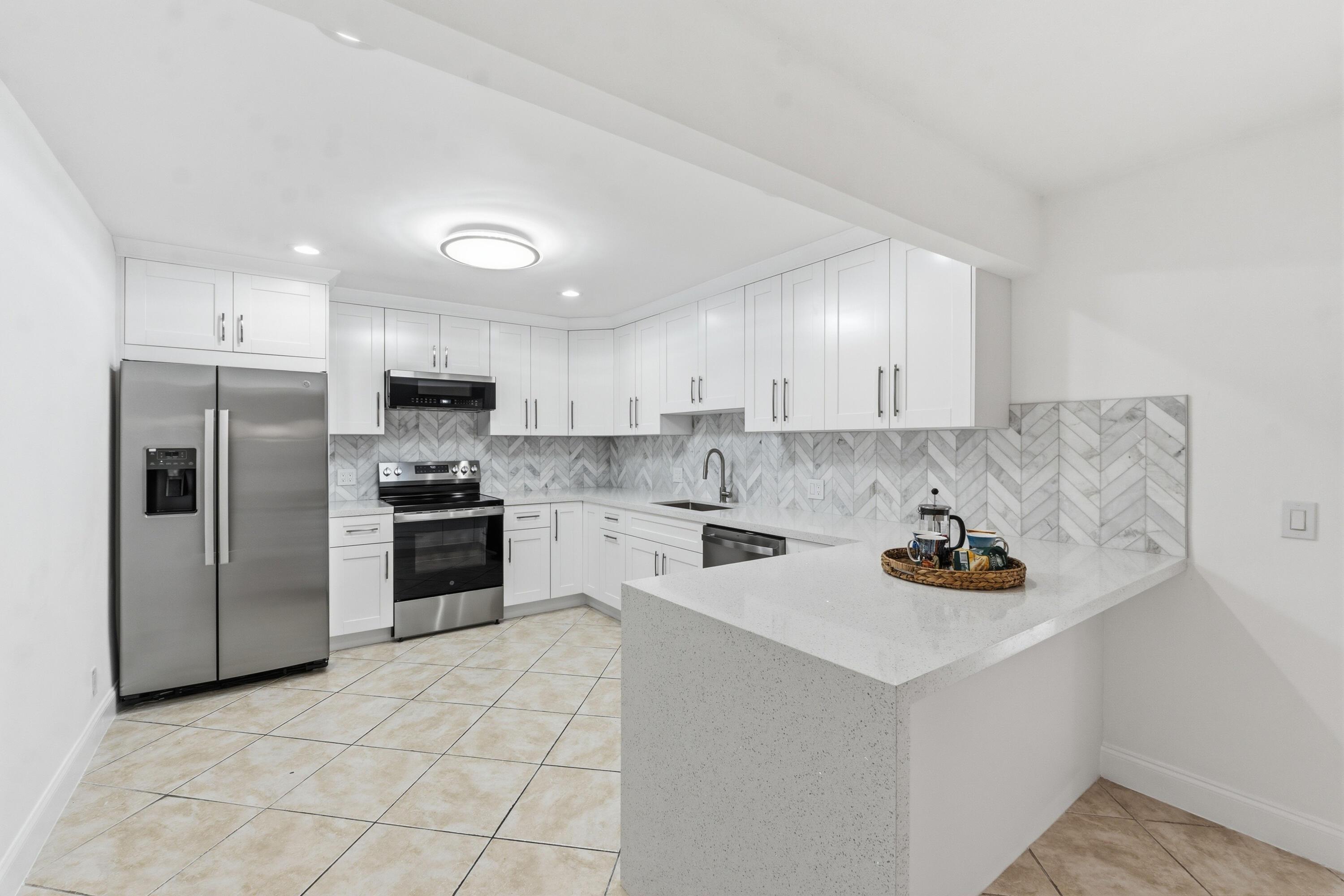 3379 NW 63RD Street, Fort Lauderdale, FL 33309, Fort Lauderdale - Photo 3
