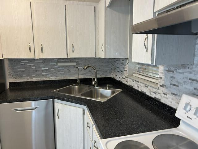 1982 SW PALM CITY Road SW F, Stuart, FL 34994, Stuart - Photo 5