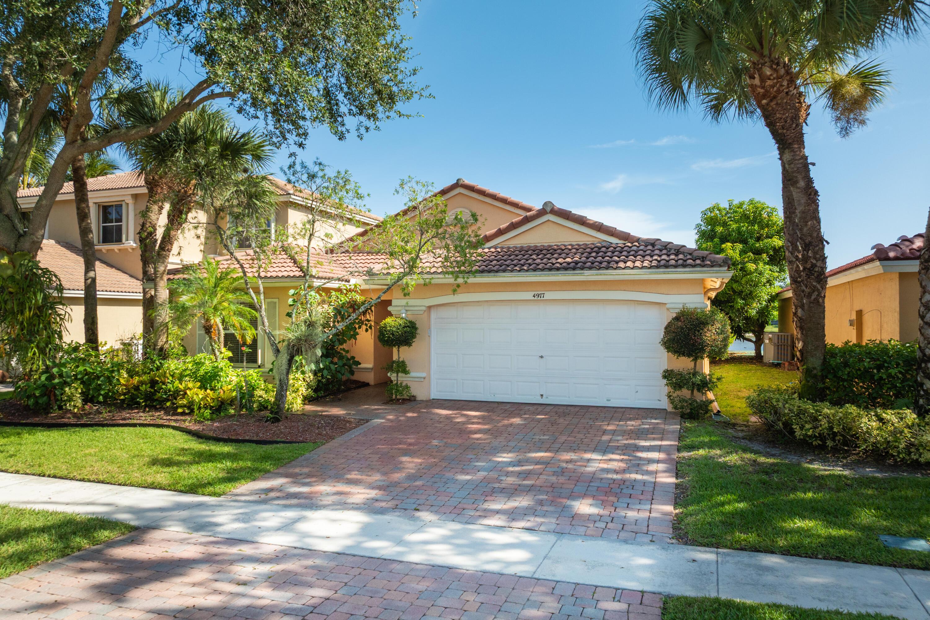 4977 Victoria Circle, West Palm Beach, FL 33409, West Palm Beach - Photo 2