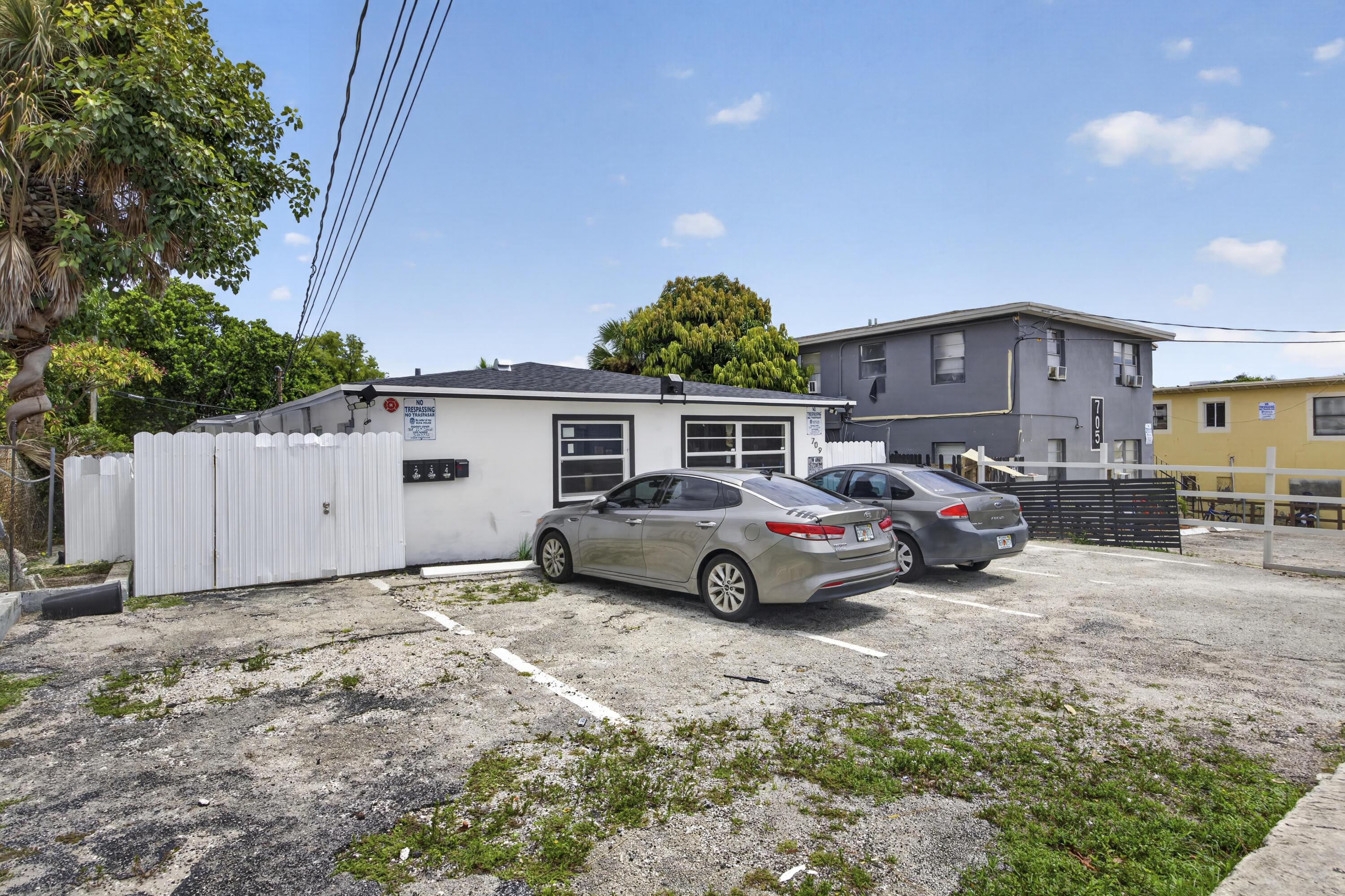 709 13TH Street, West Palm Beach, FL 33401, West Palm Beach - Photo 2