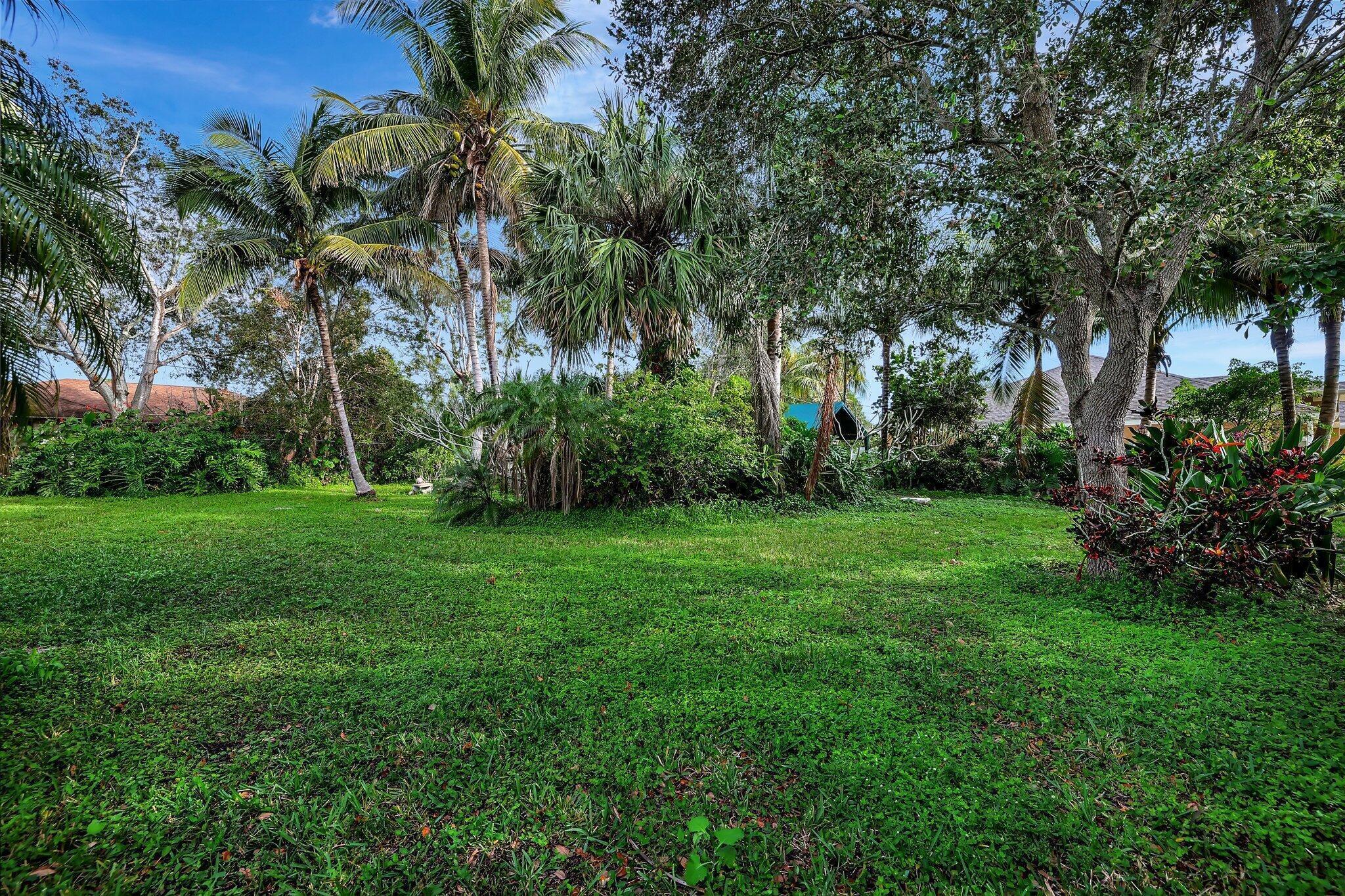 673 SE DAMASK Avenue, Port St. Lucie, FL 34983, Port St. Lucie - Photo 3