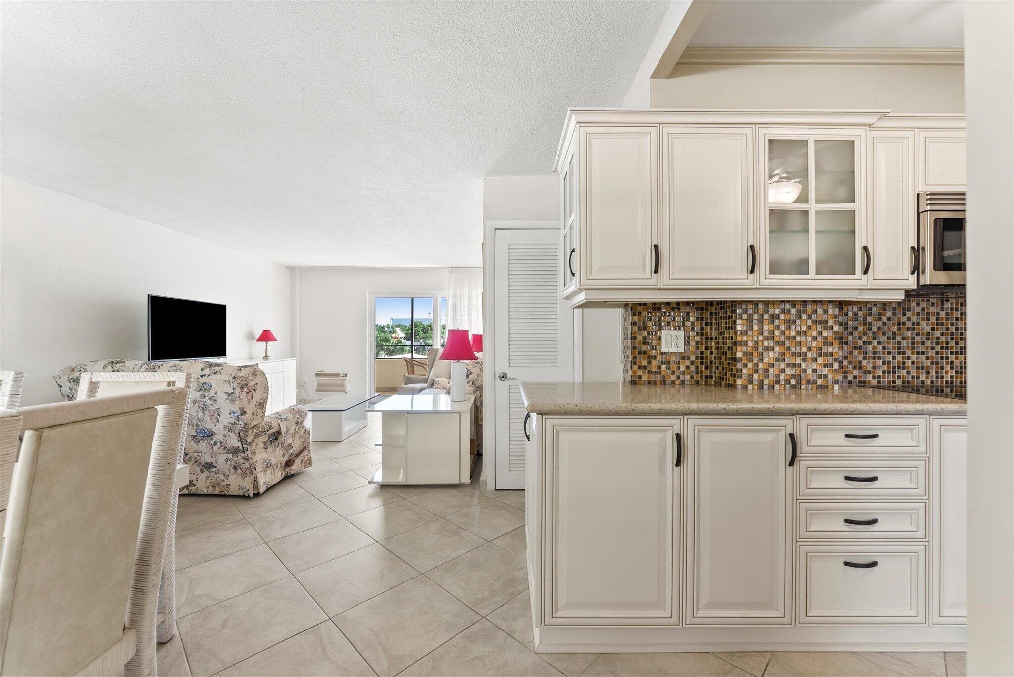220 Kings Point Drive 210, Sunny Isles Beach, FL 33160, Sunny Isles Beach
