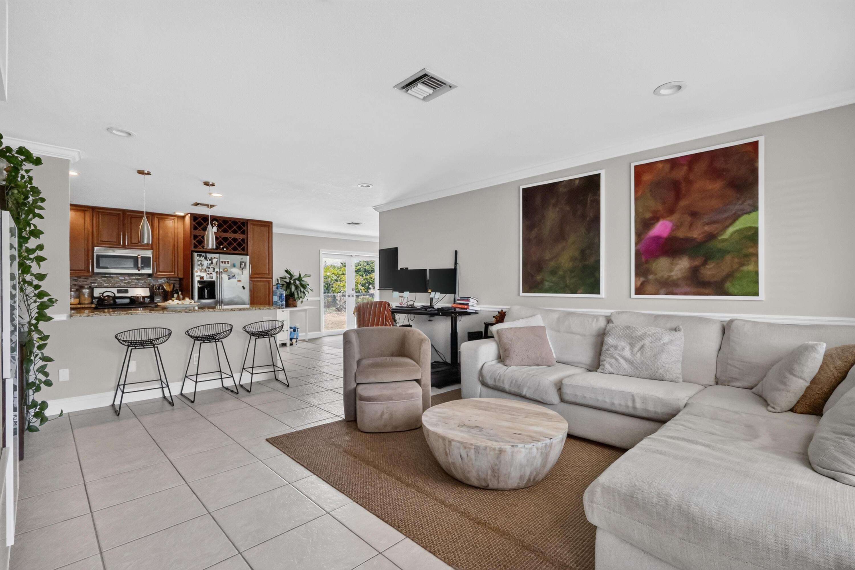 4573 Carthage Circle, Lake Worth, FL 33463, Lake Worth - Photo 4