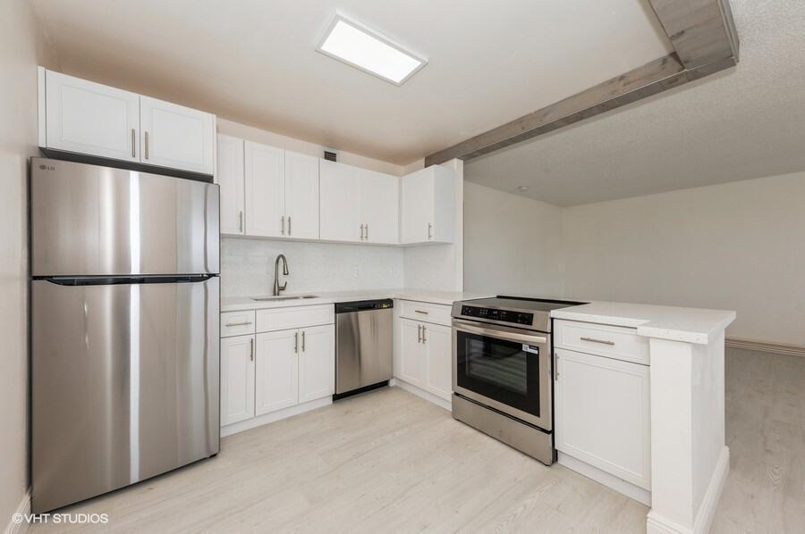 118 SOMERSET F, West Palm Beach, FL 33417, West Palm Beach - Photo 3