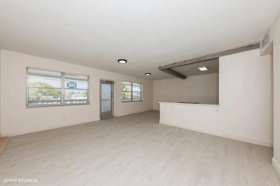 118 SOMERSET F, West Palm Beach, FL 33417, West Palm Beach - Photo 4